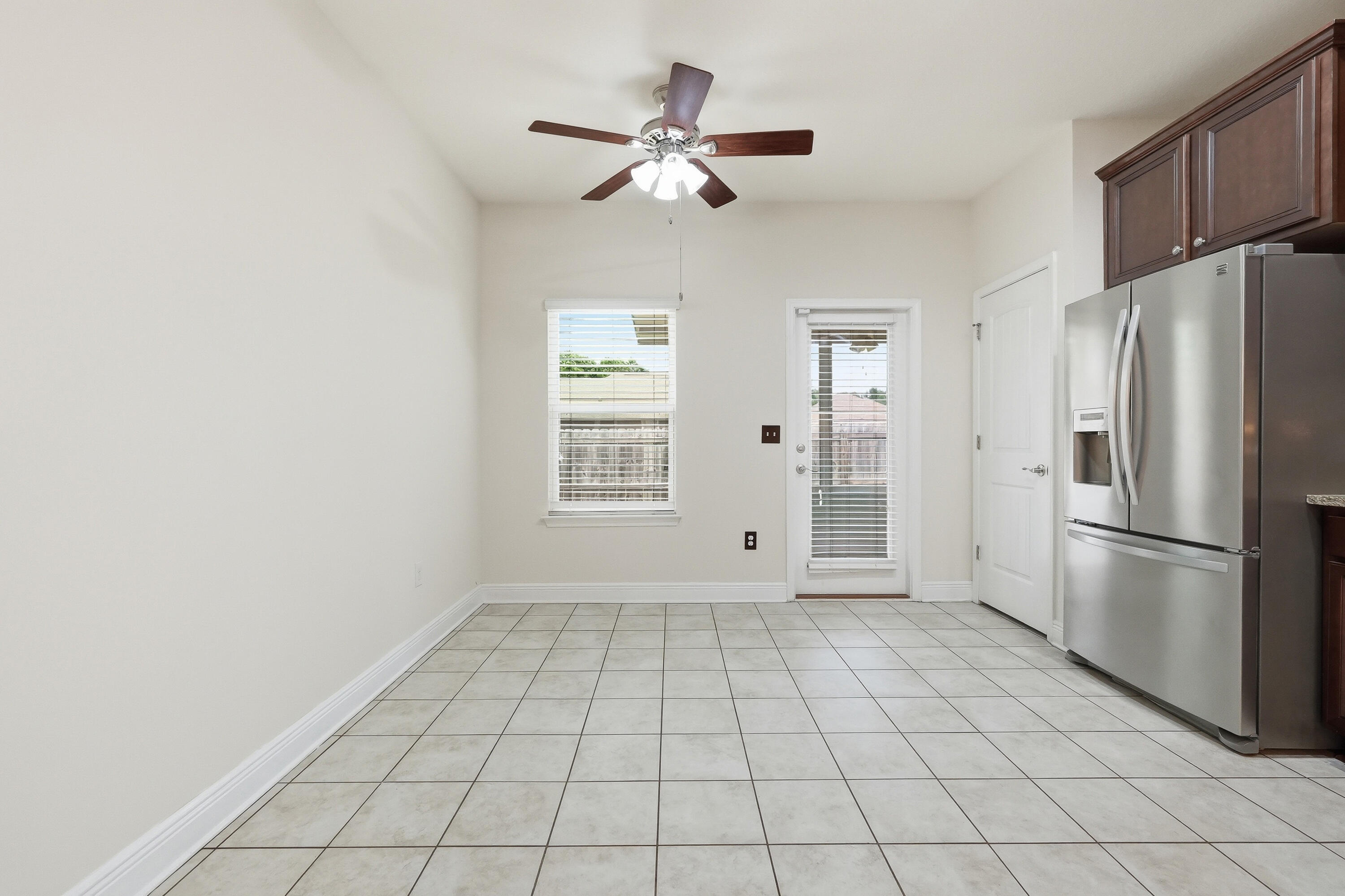 LAGRANGE LANDING - Residential