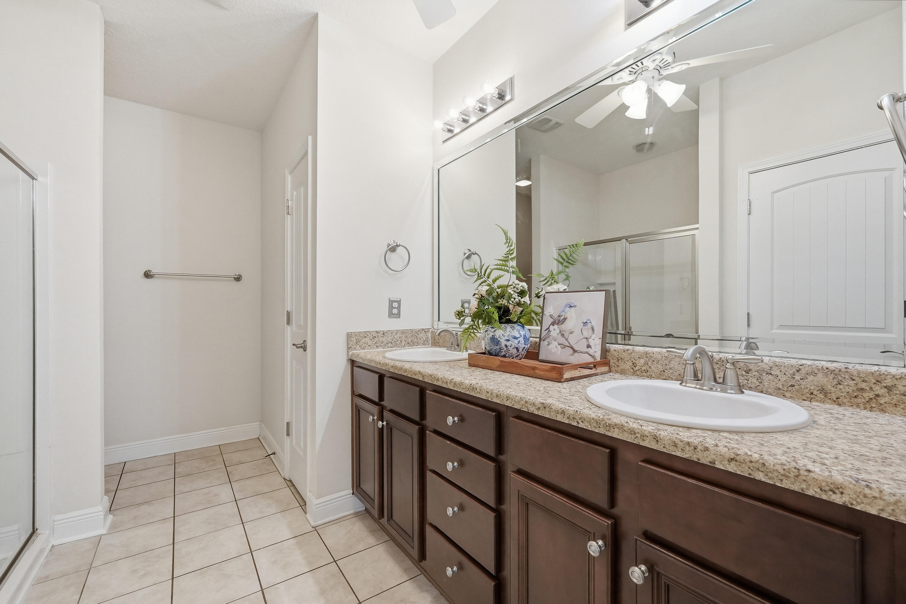 LAGRANGE LANDING - Residential