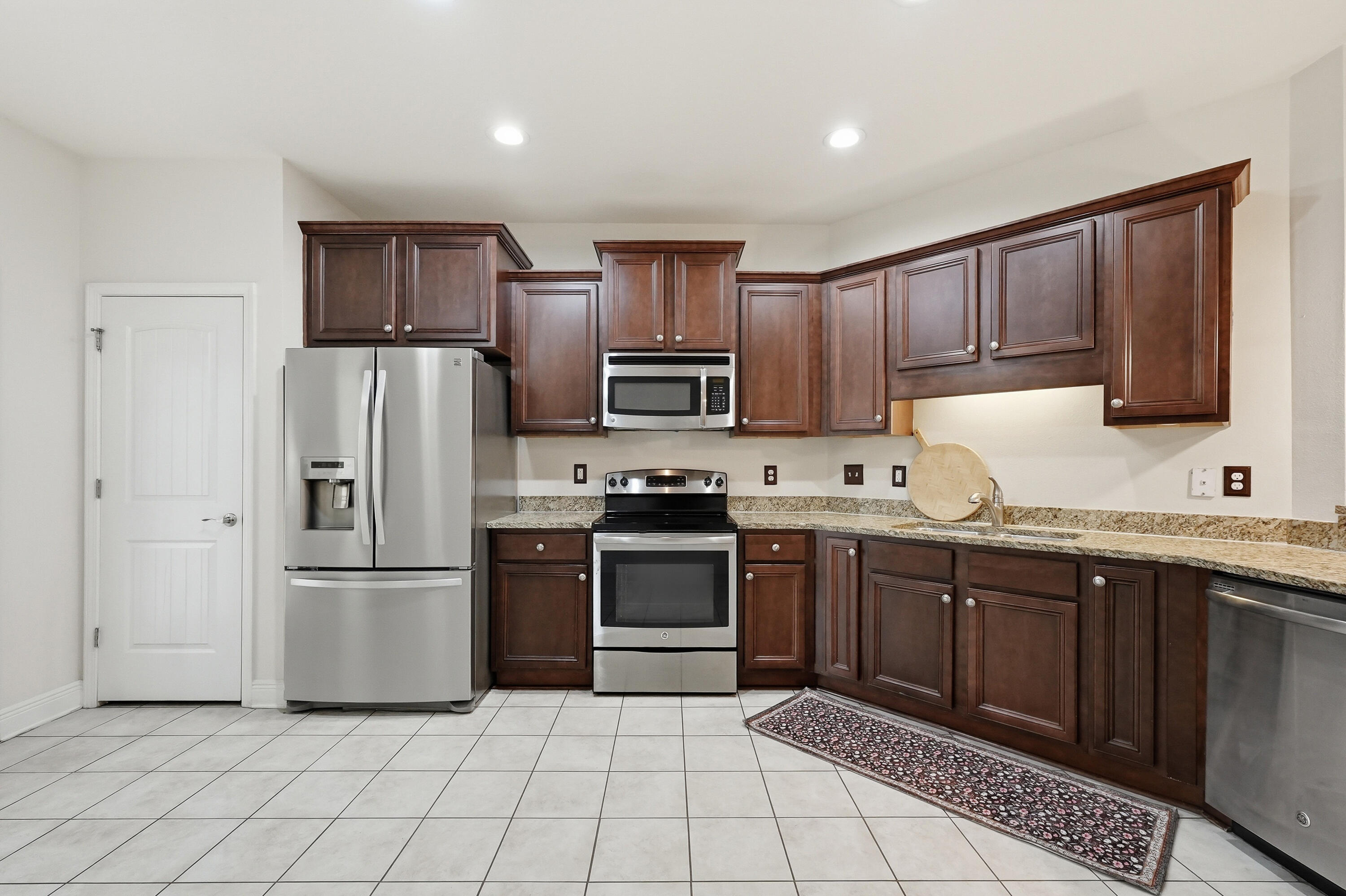 LAGRANGE LANDING - Residential