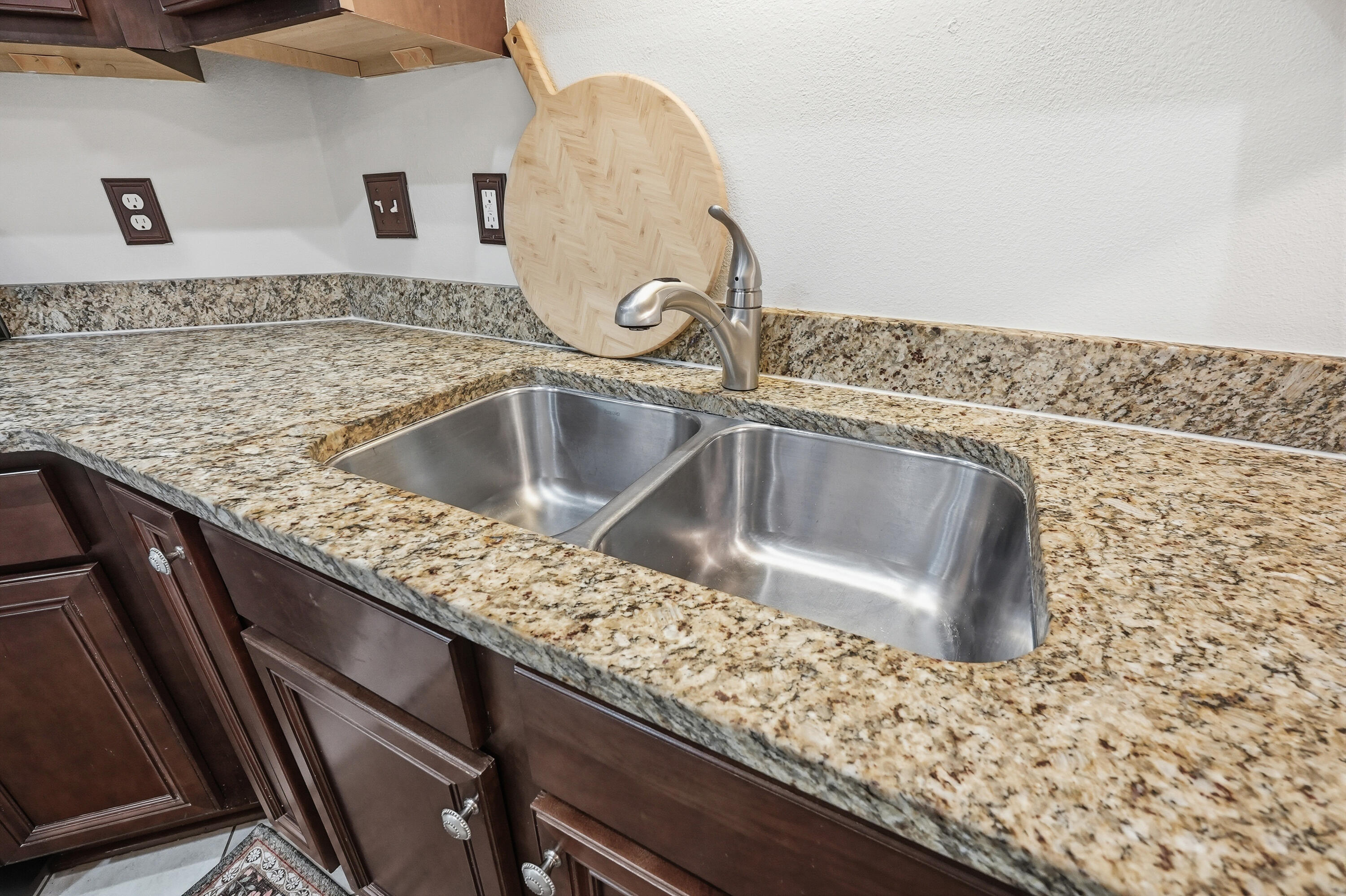 LAGRANGE LANDING - Residential