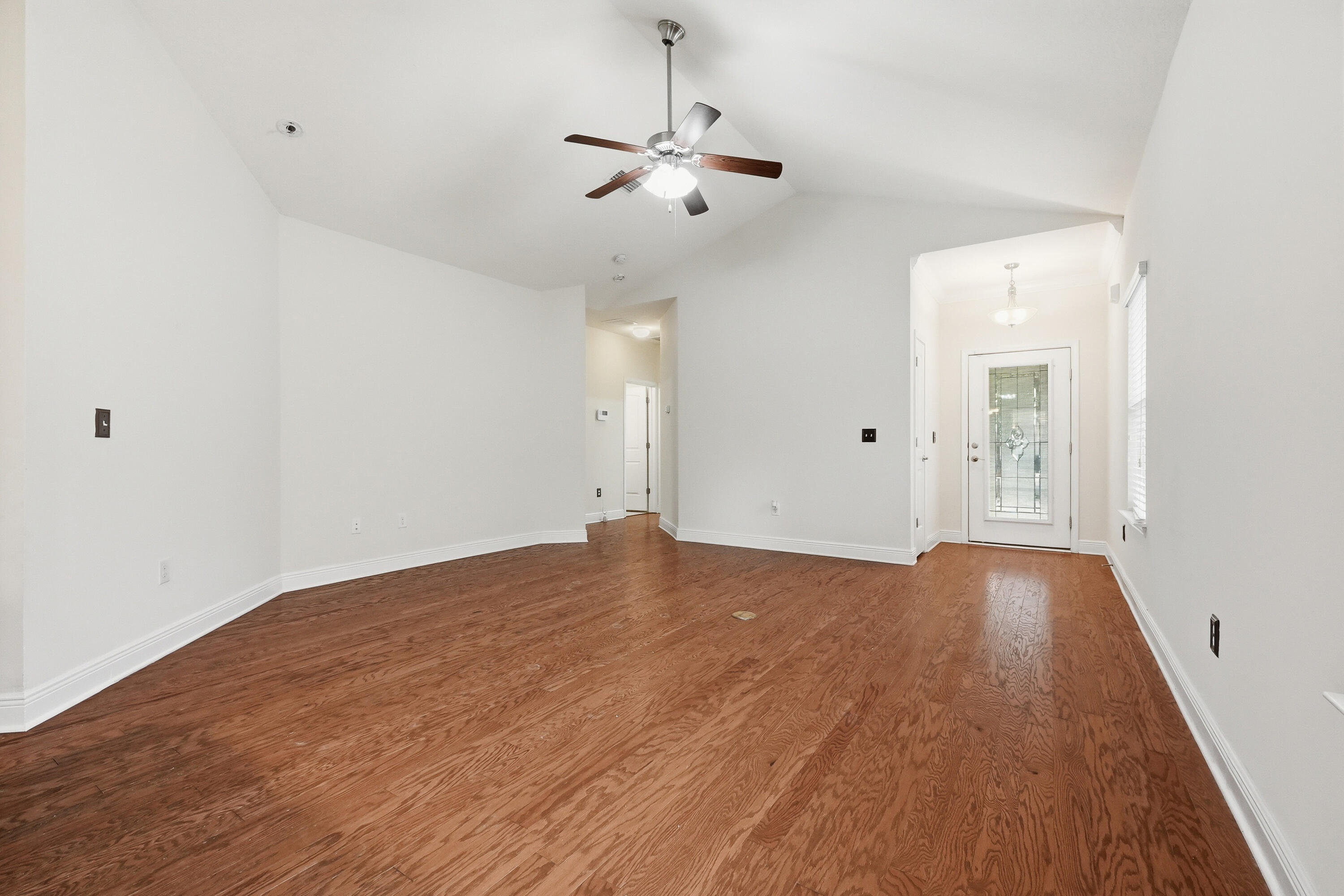 LAGRANGE LANDING - Residential