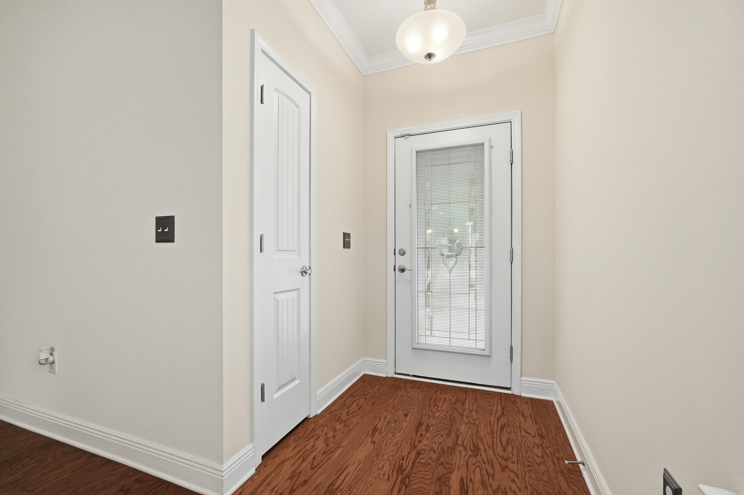 LAGRANGE LANDING - Residential