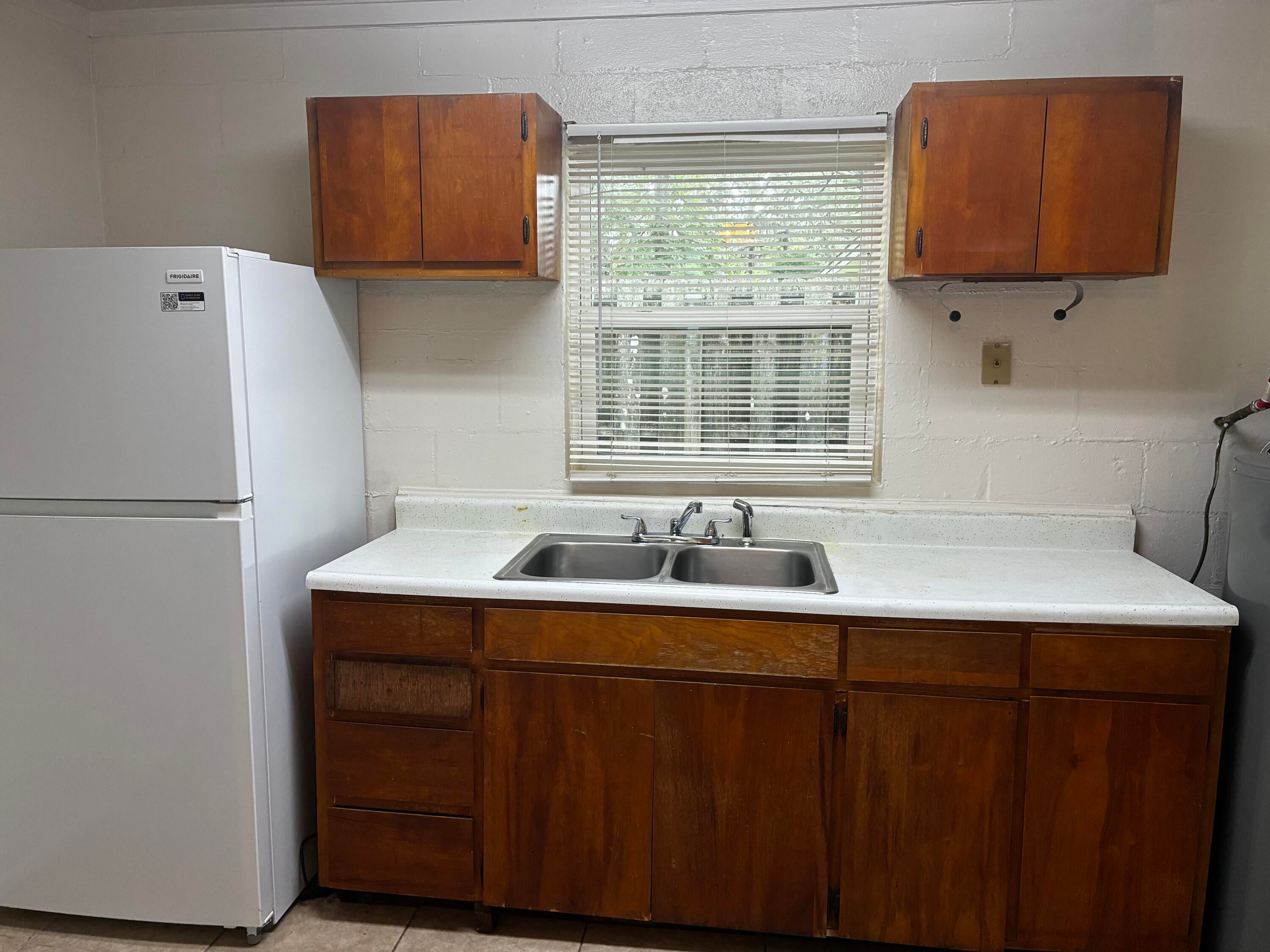 PINEVIEW - Residential Lease