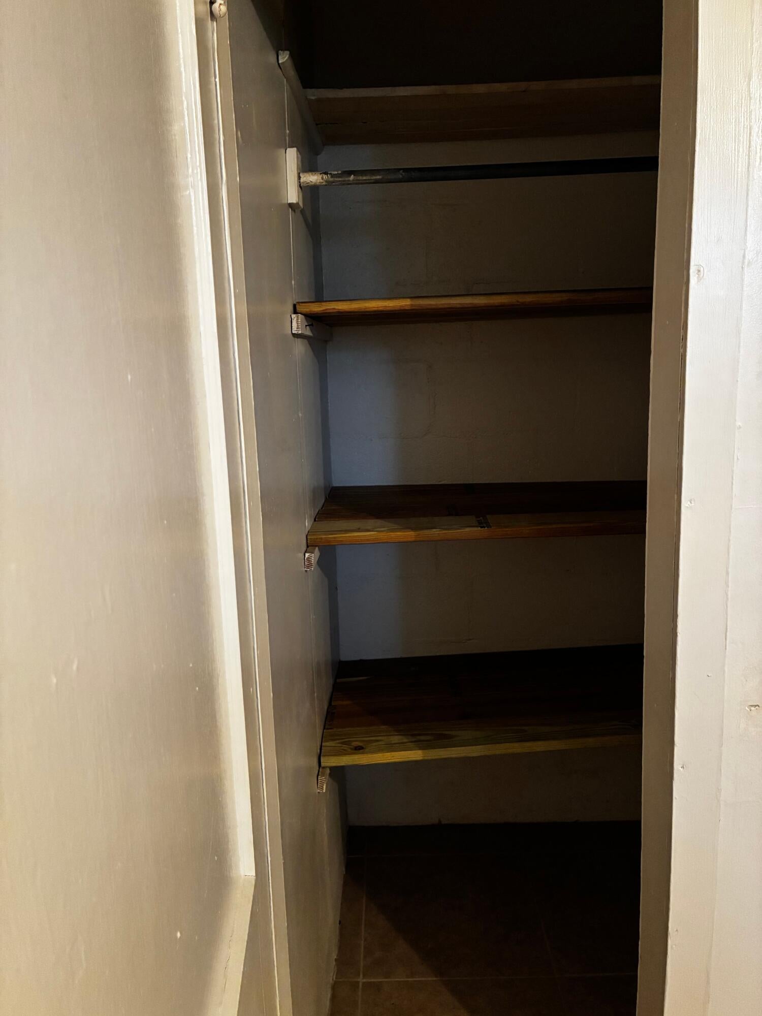 PINEVIEW - Residential Lease