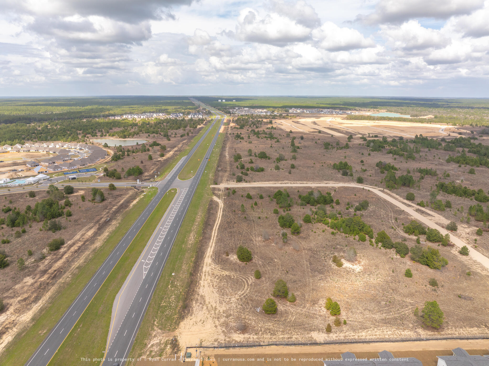 ±3.6 Acres | Hard Corner at Business 331 & US Hwy 331

Prime commercial opportunity with excellent visibility and access at a signalized hard corner. Ideal for bank, QSR, coffee, and other retail or service users.

High-exposure location in a growing corridor with strong development potential. Owner will consider subdivision.

Gas/convenience store users are not being considered for this parcel at this time.