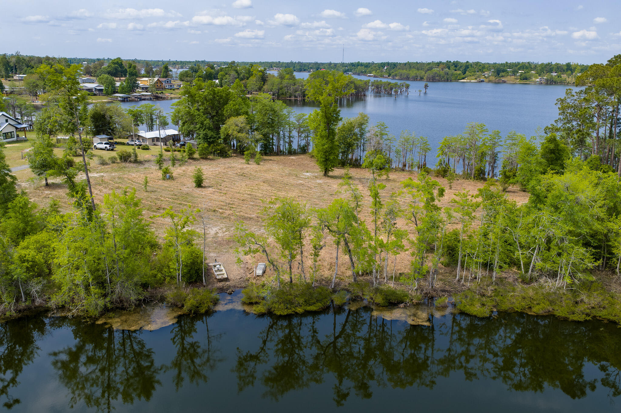 Houseford - Land