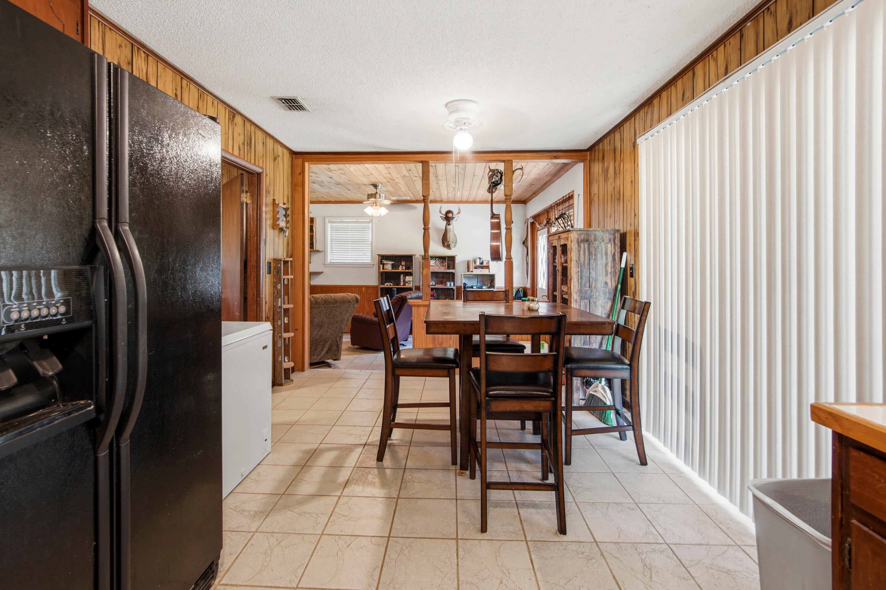 Hwy 52 - Residential