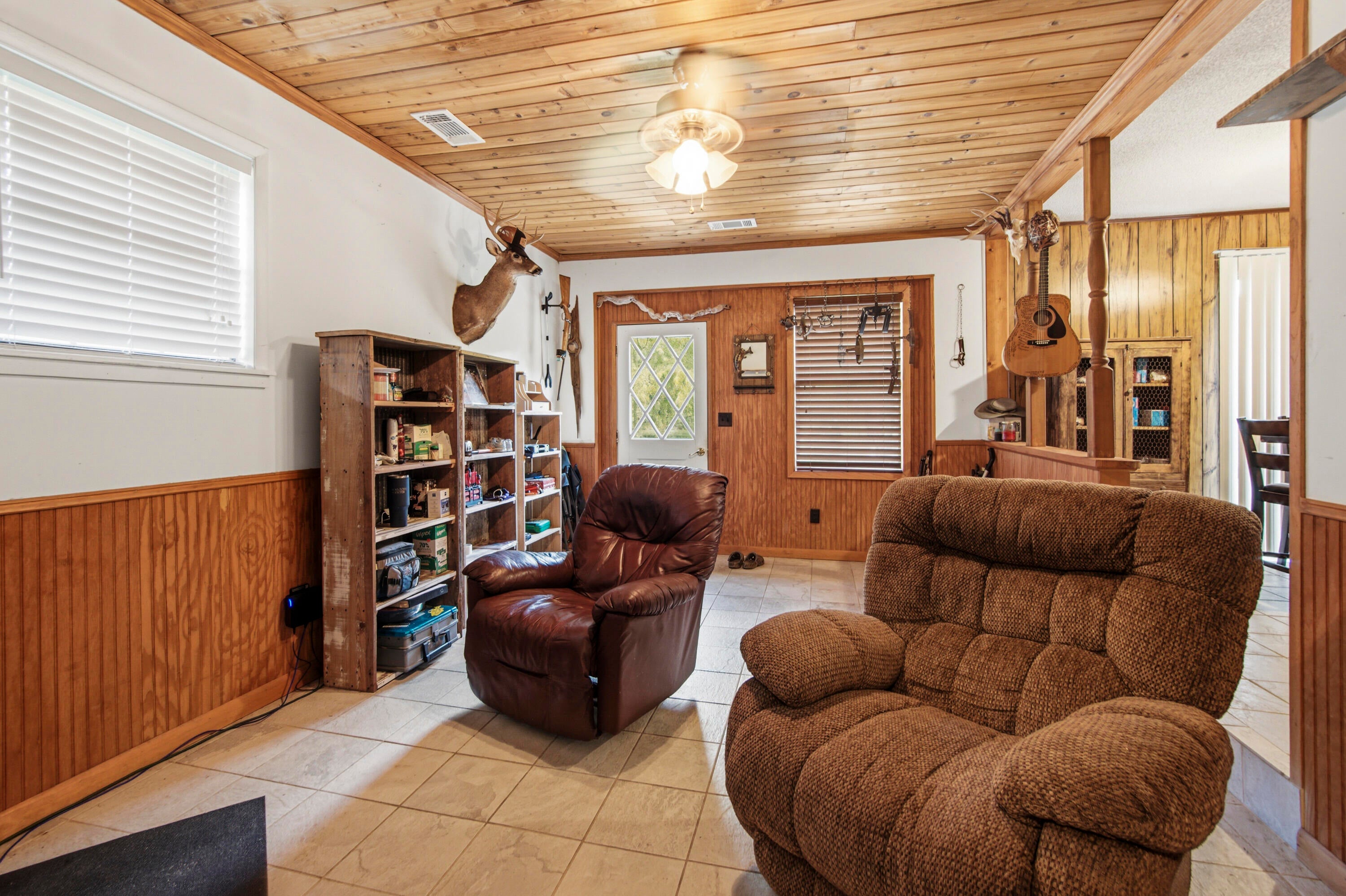 Hwy 52 - Residential