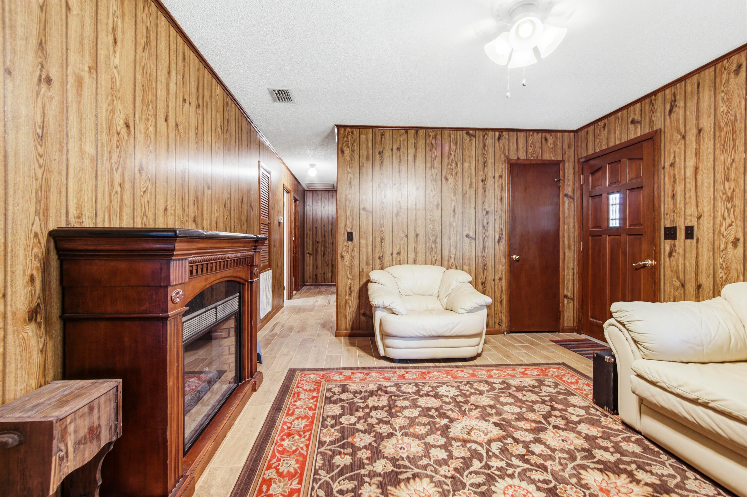 Hwy 52 - Residential