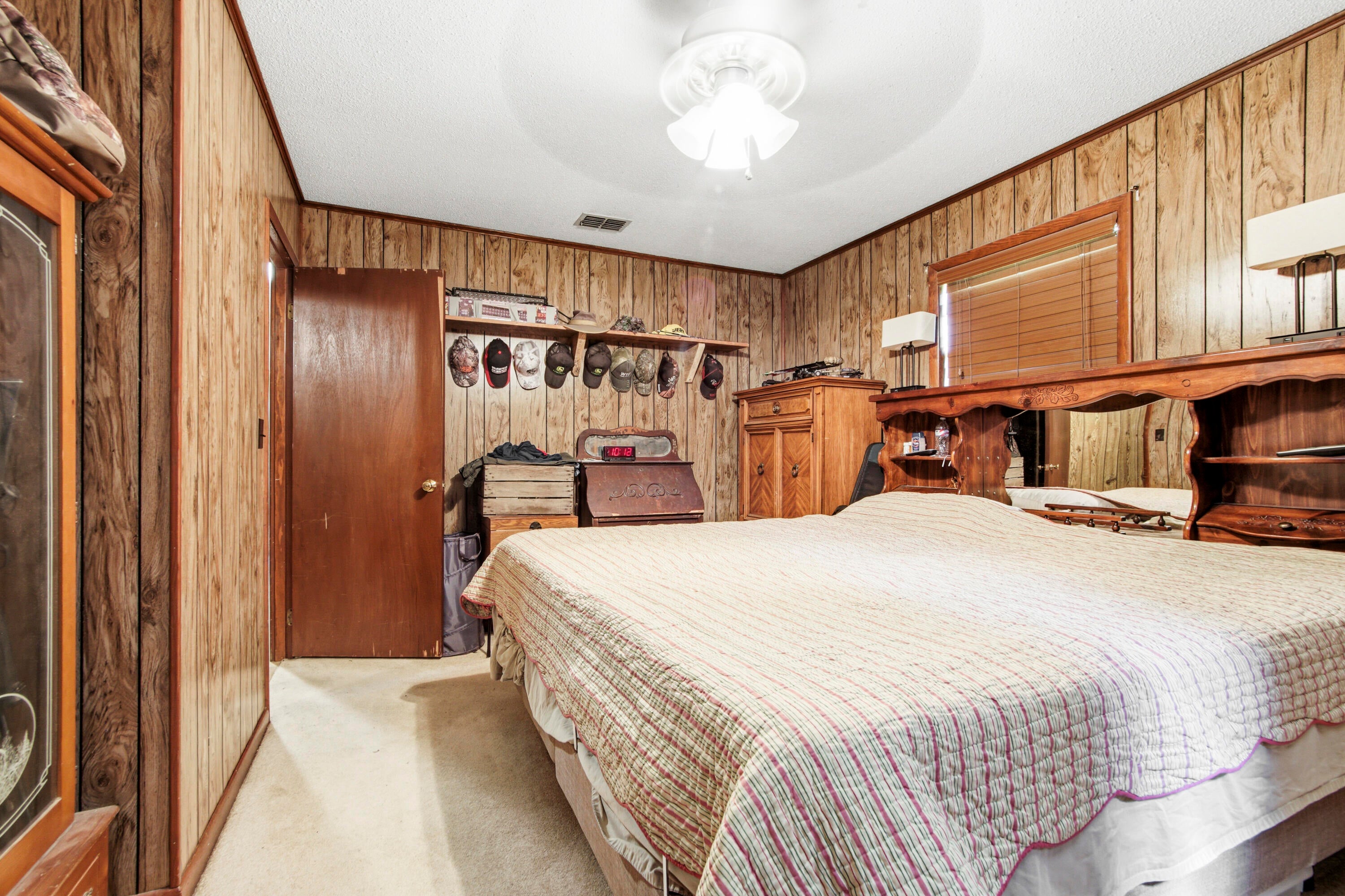 Hwy 52 - Residential