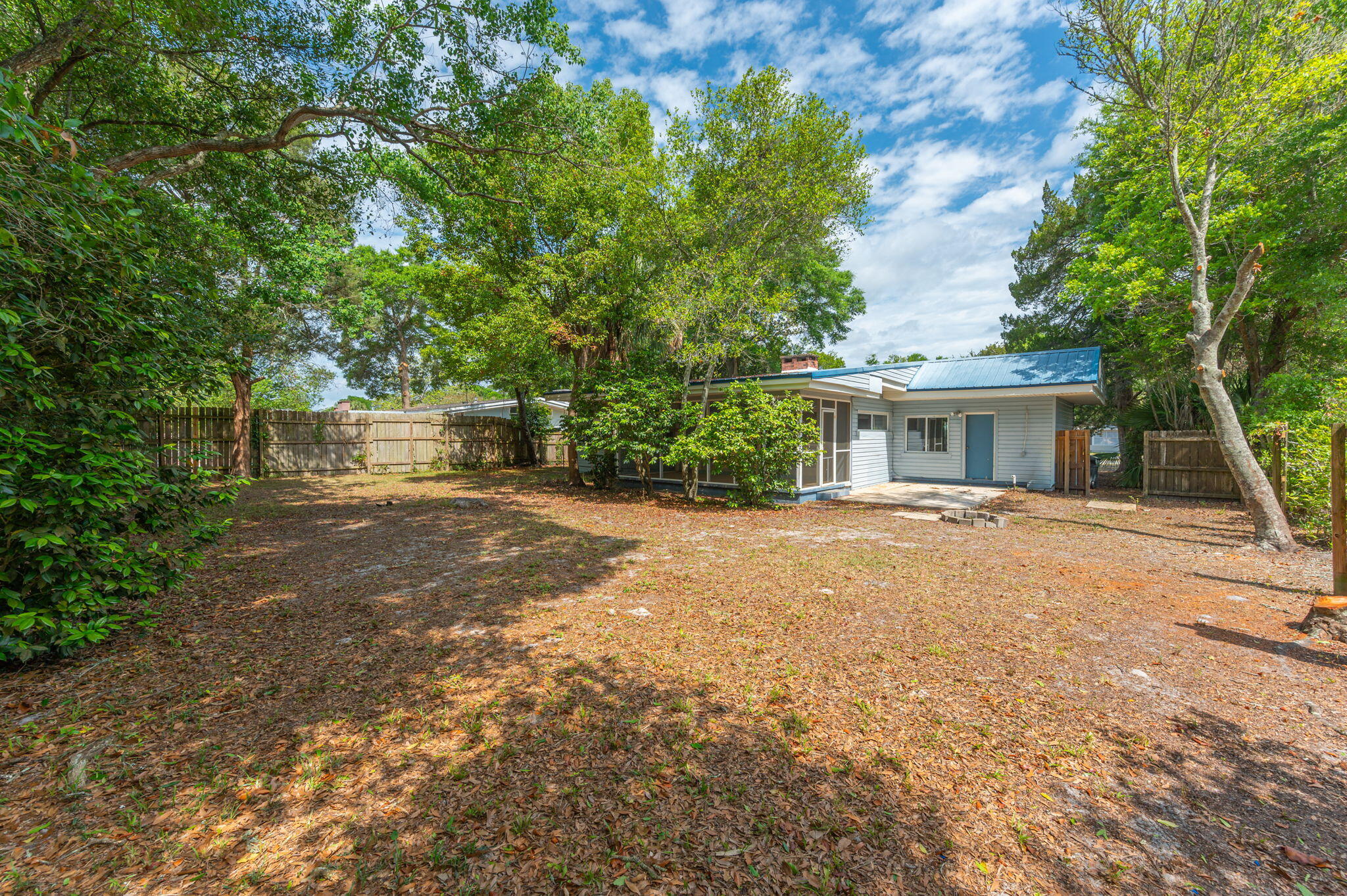 VILLA RUSS PARK - Residential