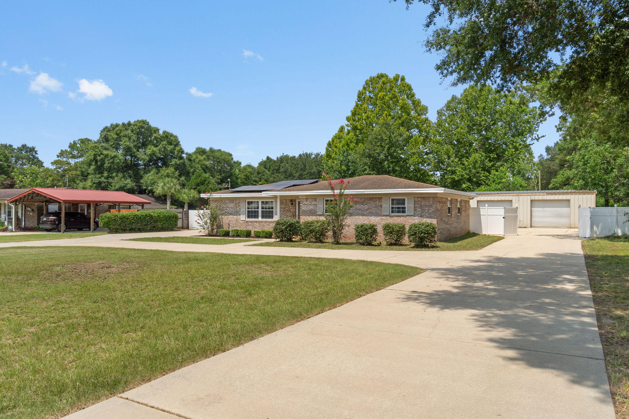 ADAMS POWELL EAST - Residential