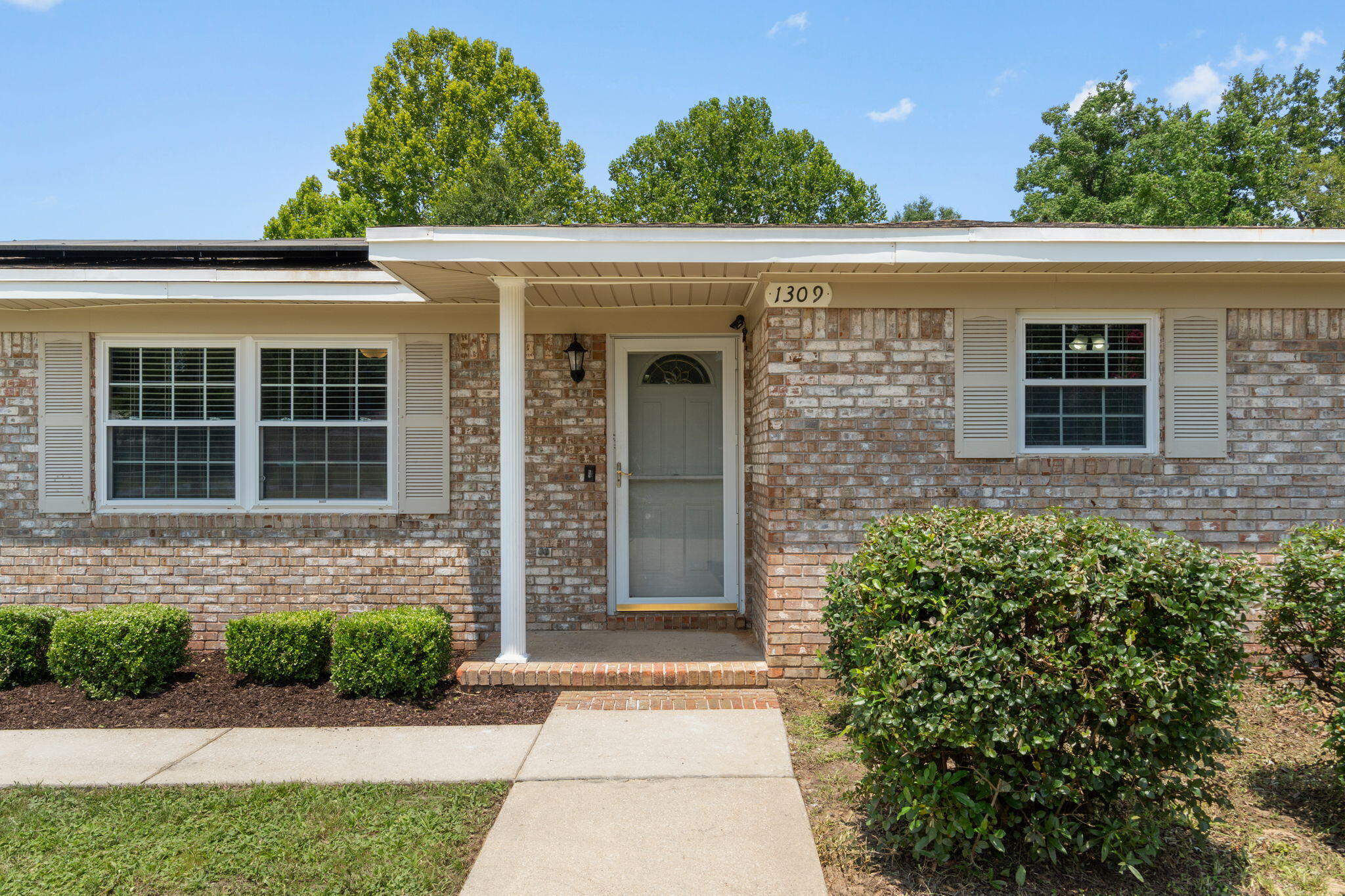 ADAMS POWELL EAST - Residential