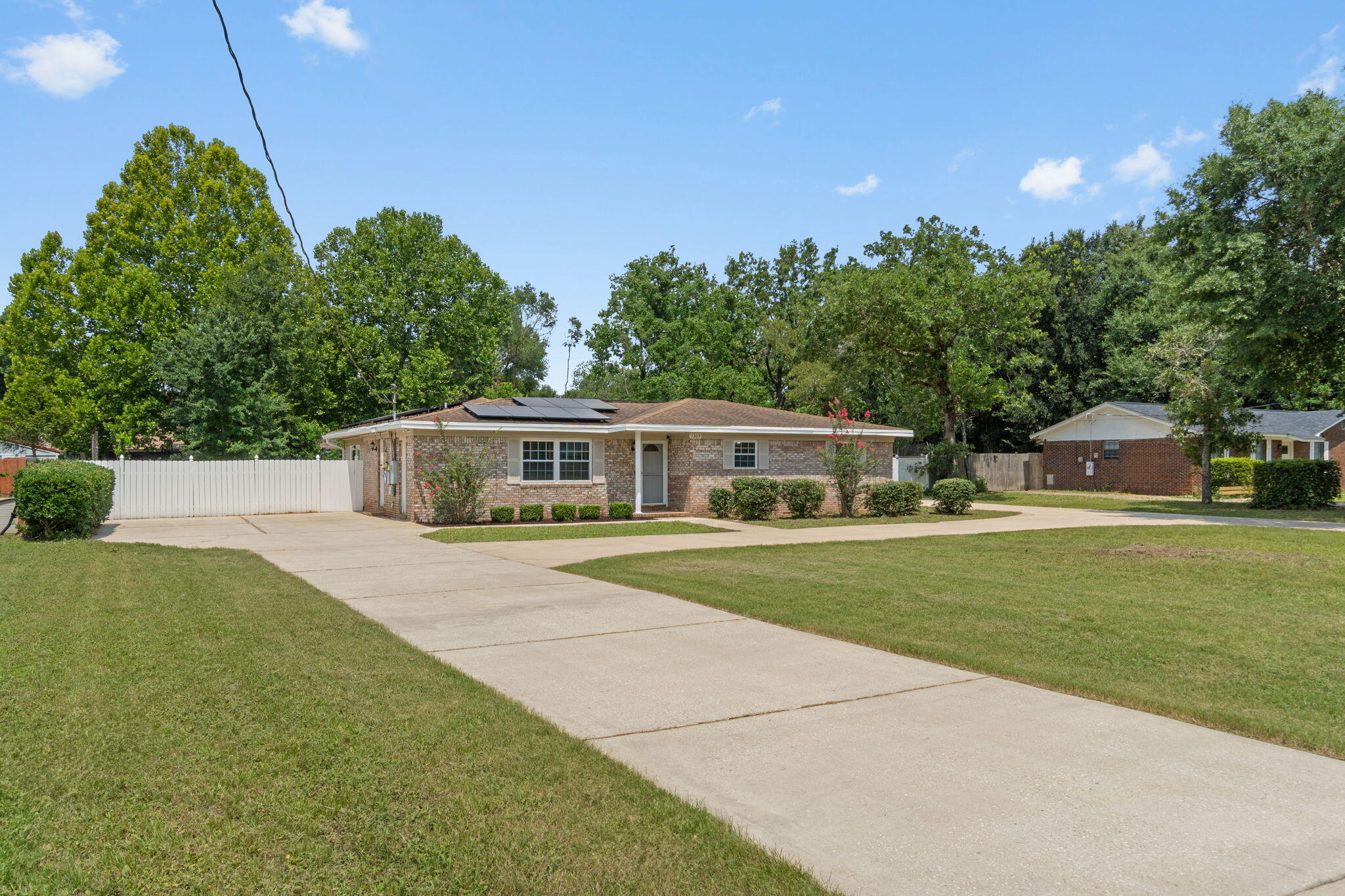ADAMS POWELL EAST - Residential