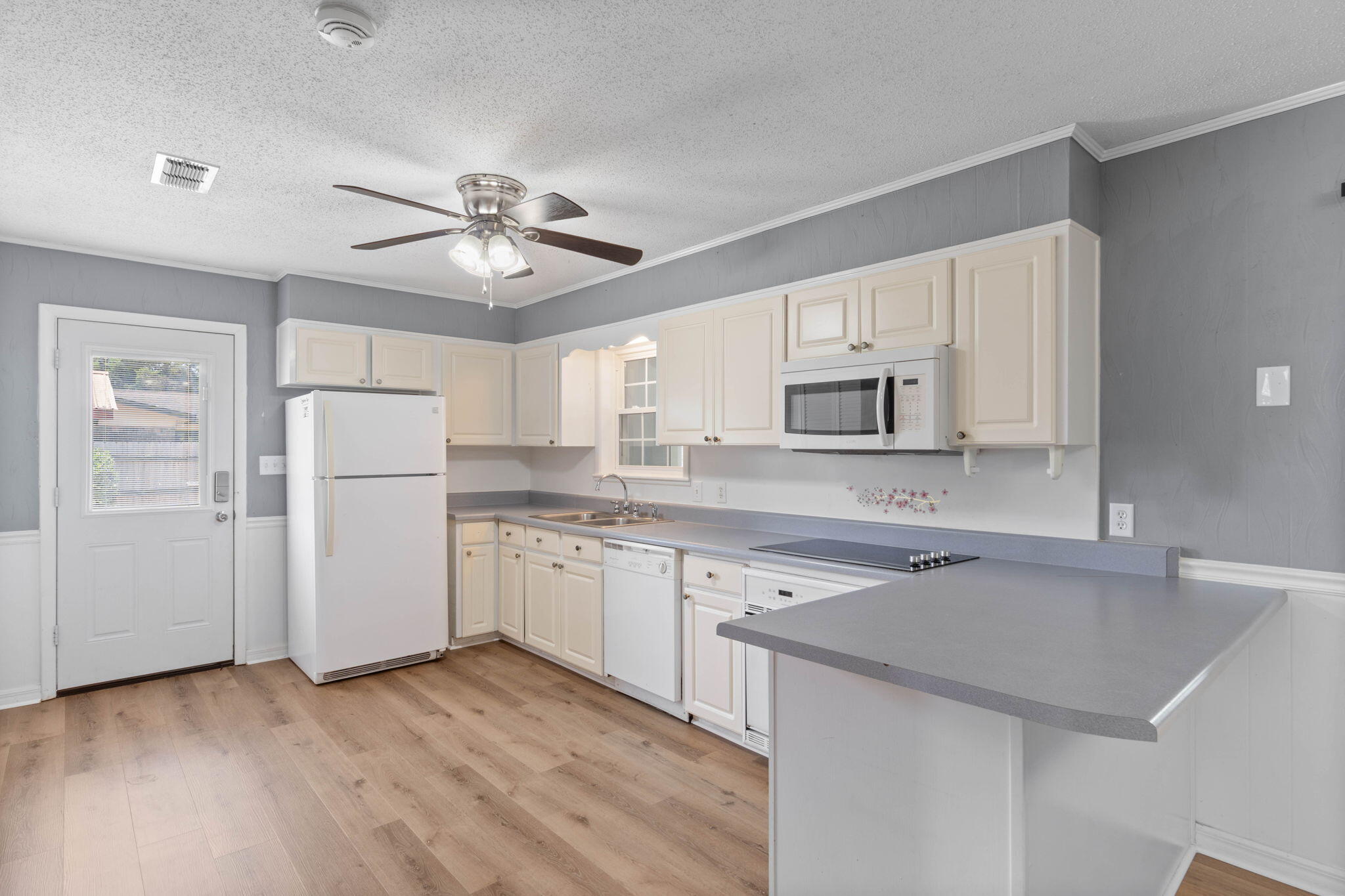 ADAMS POWELL EAST - Residential