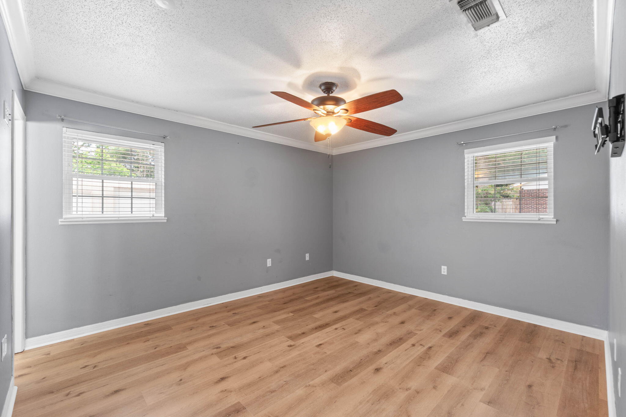 ADAMS POWELL EAST - Residential