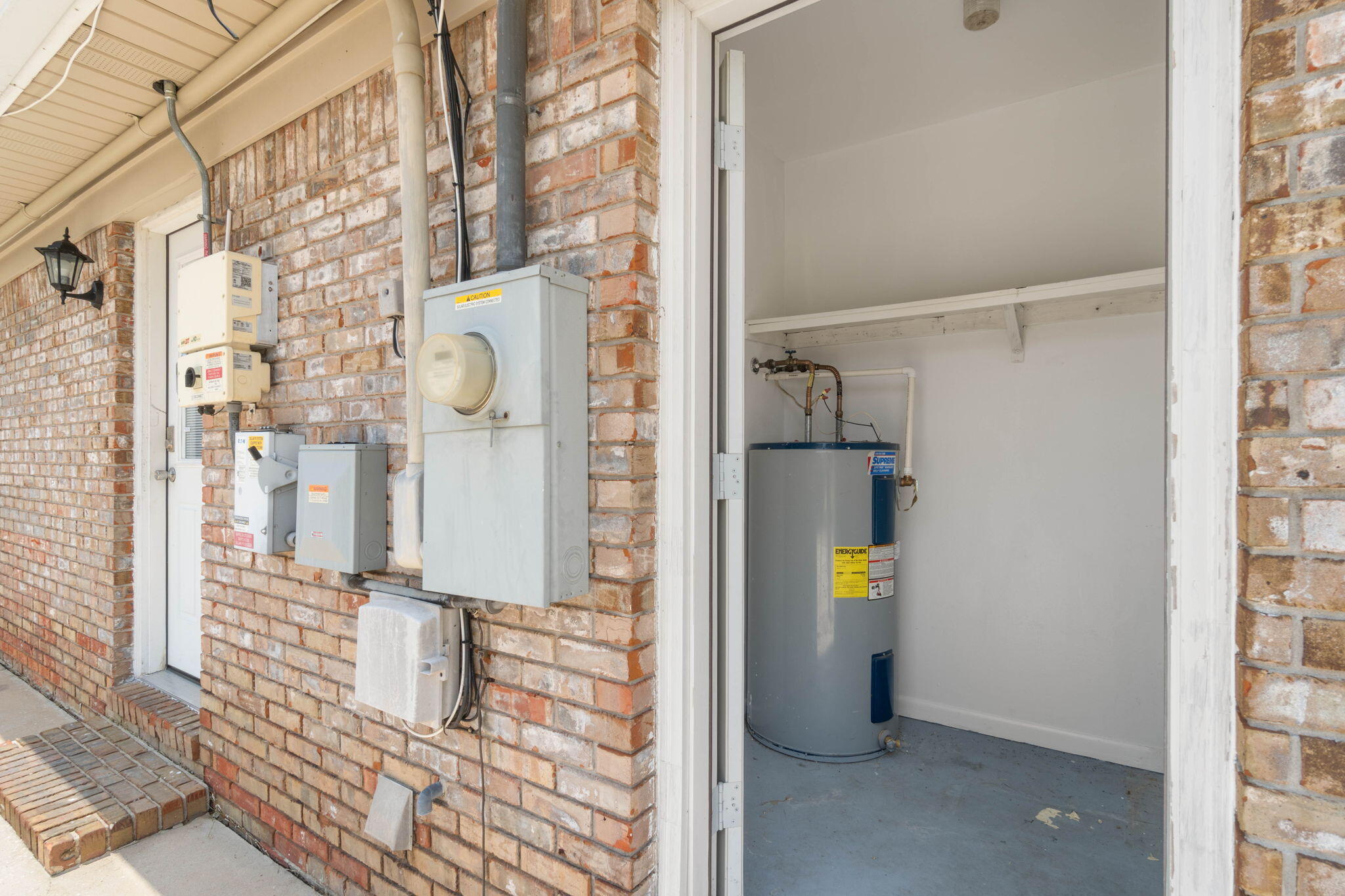 ADAMS POWELL EAST - Residential