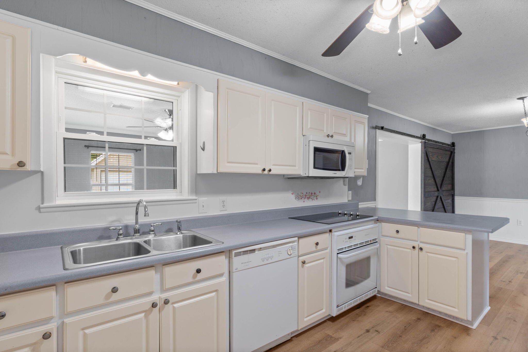 ADAMS POWELL EAST - Residential