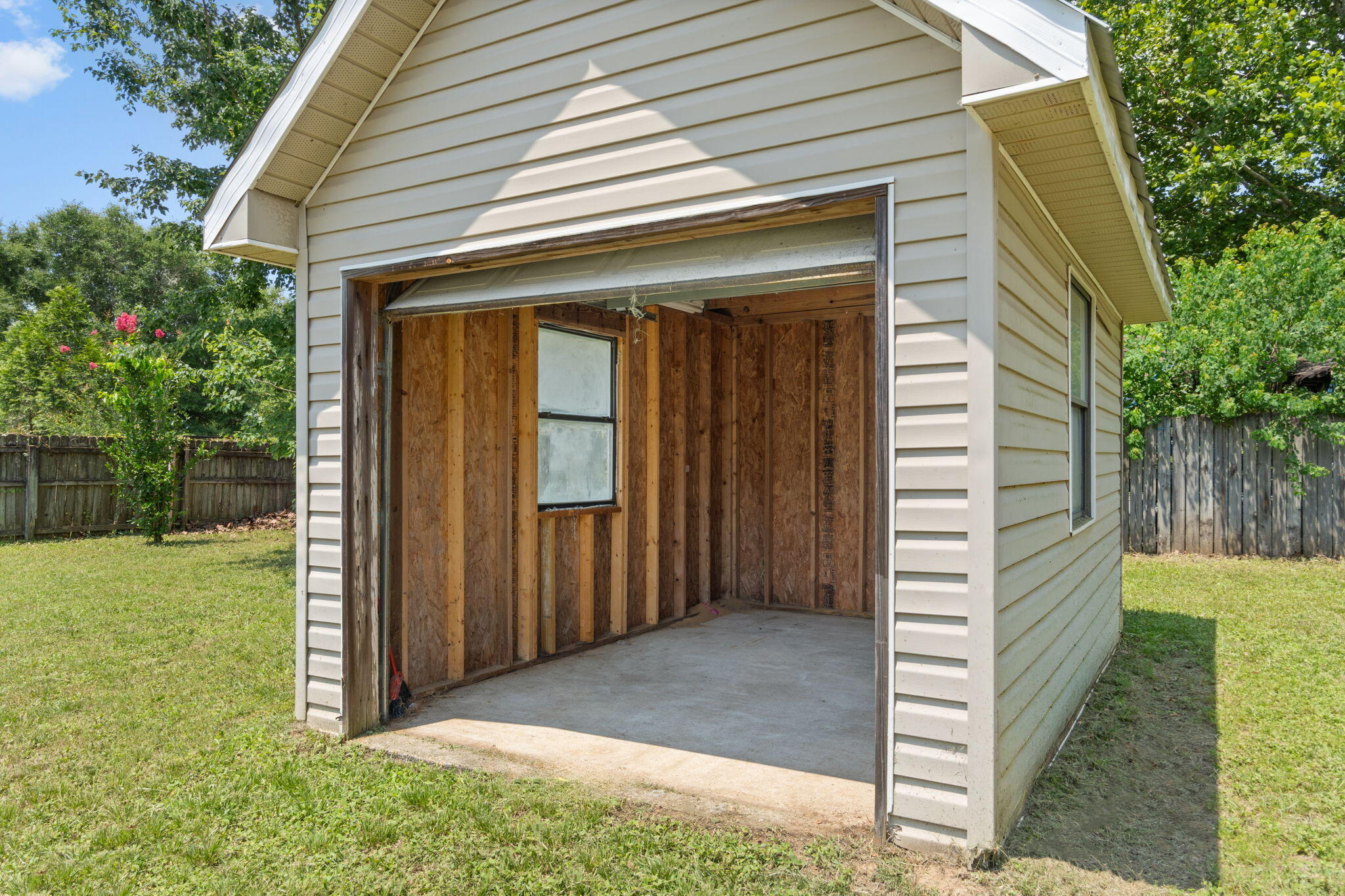 ADAMS POWELL EAST - Residential