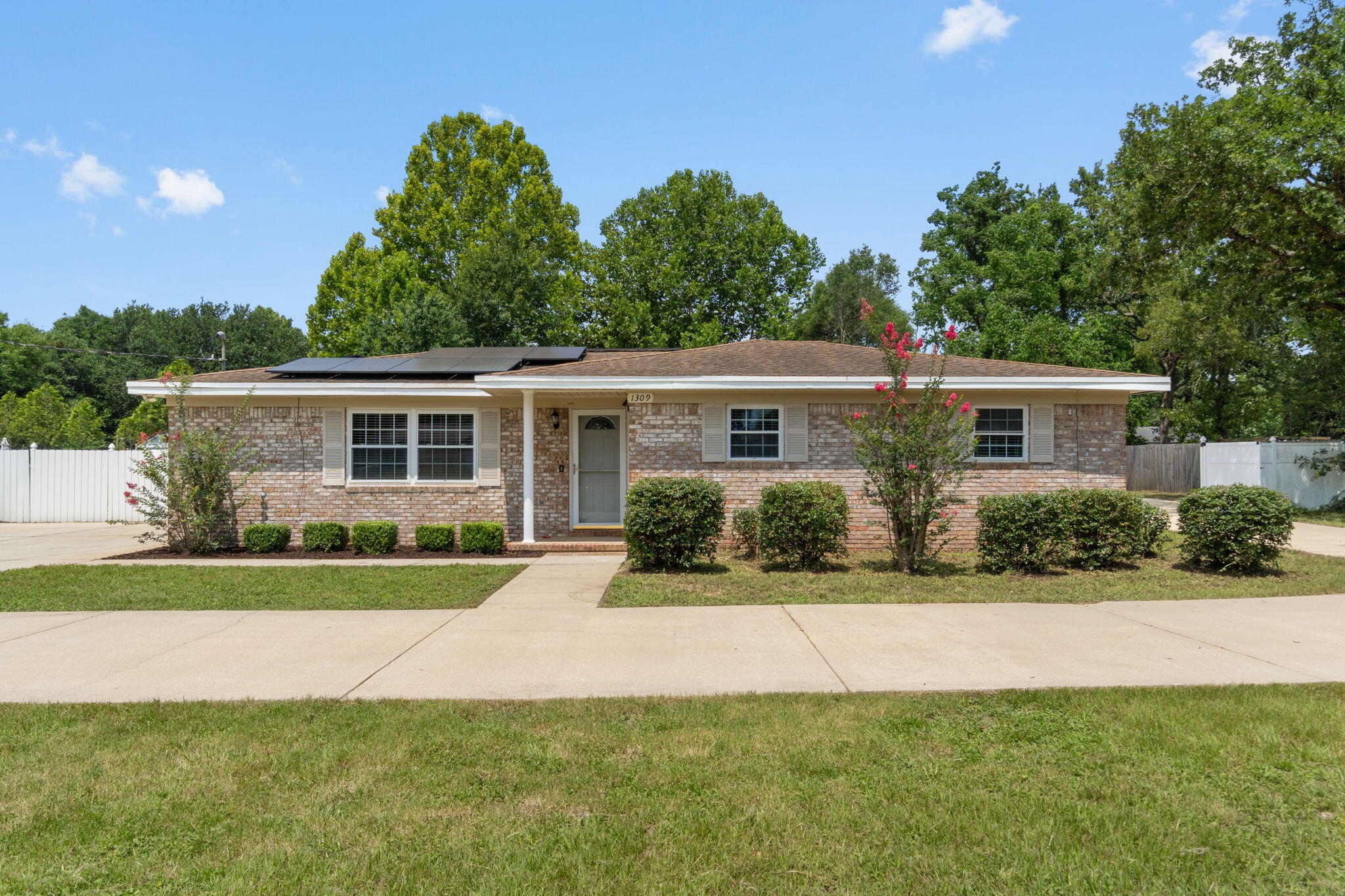 ADAMS POWELL EAST - Residential