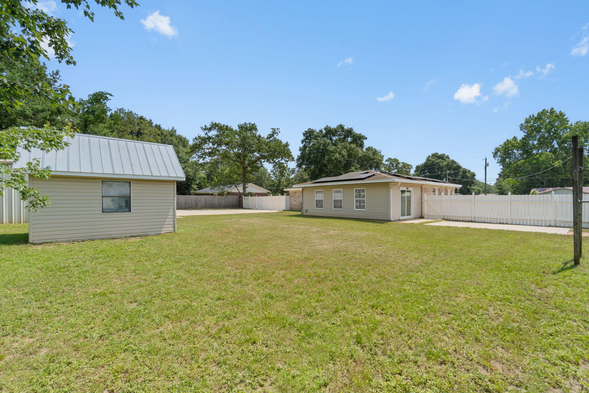 ADAMS POWELL EAST - Residential