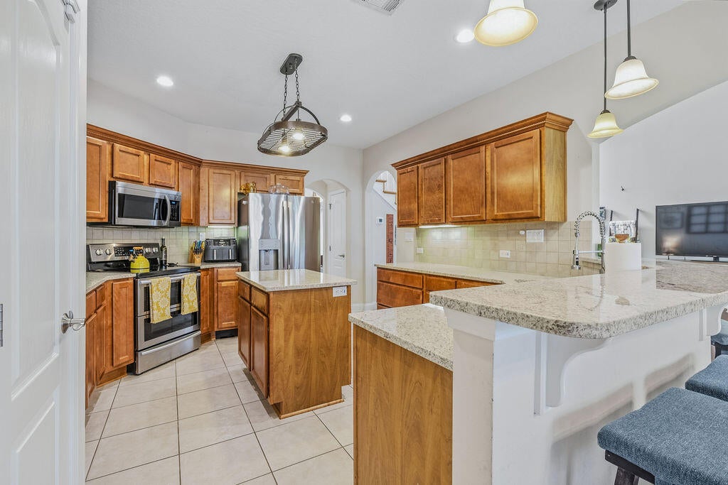 BRIDGEPORT COLONY - Residential