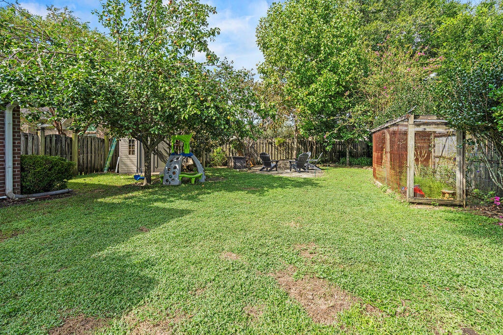 BRIDGEPORT COLONY - Residential