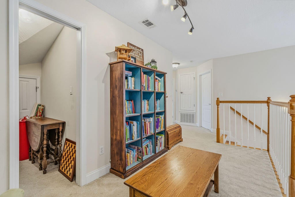 BRIDGEPORT COLONY - Residential