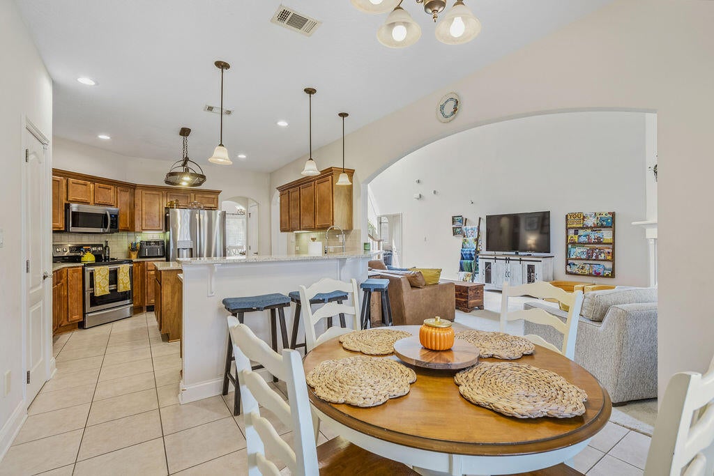 BRIDGEPORT COLONY - Residential