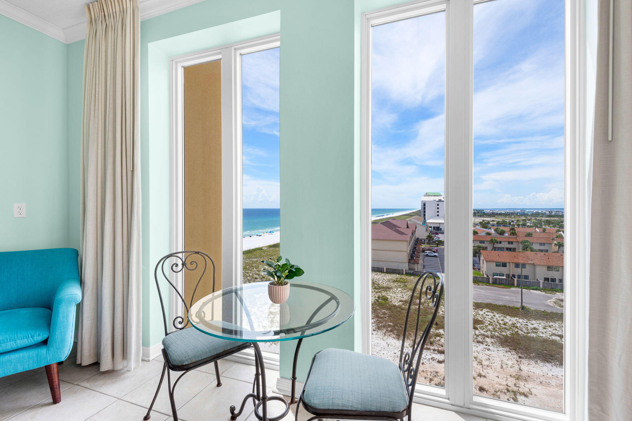 CARIBBEAN RESORT - Residential