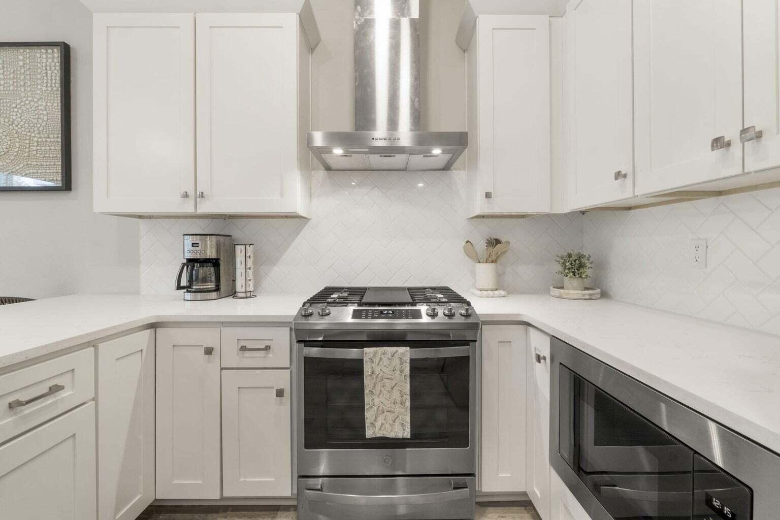 Kara Lake Townhomes - Residential
