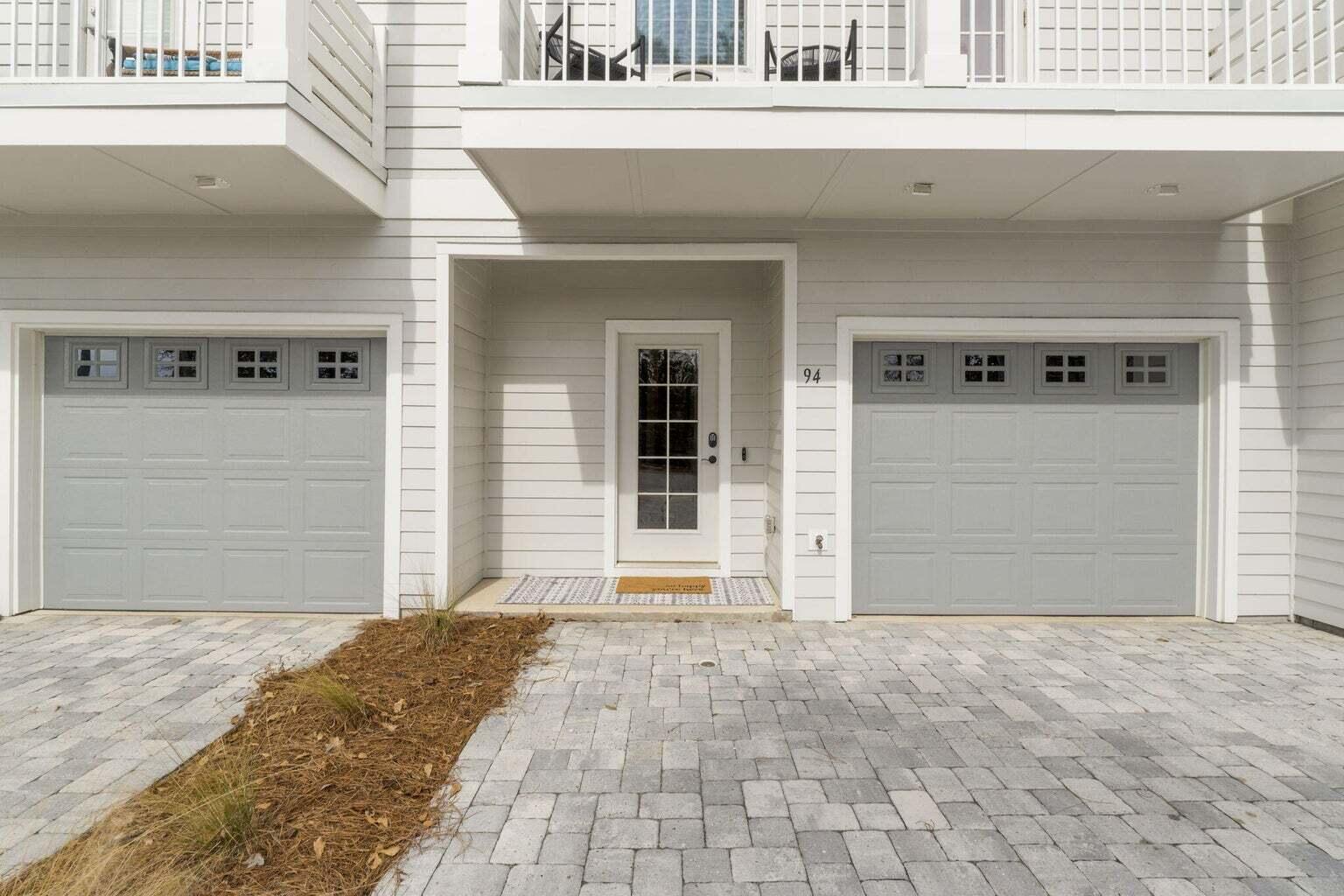 Kara Lake Townhomes - Residential