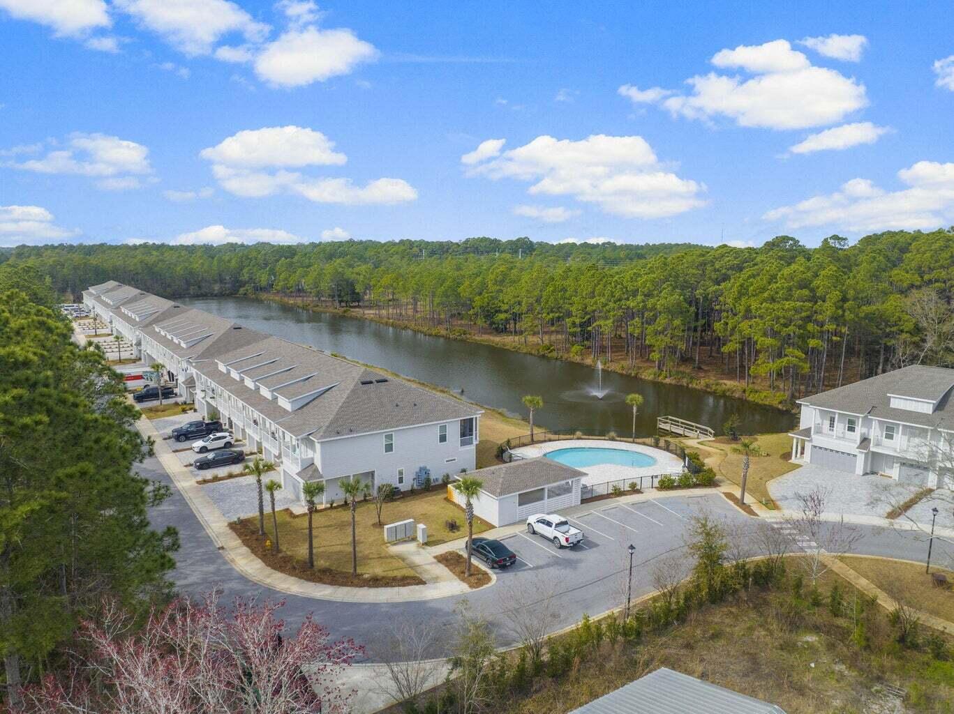 Kara Lake Townhomes - Residential