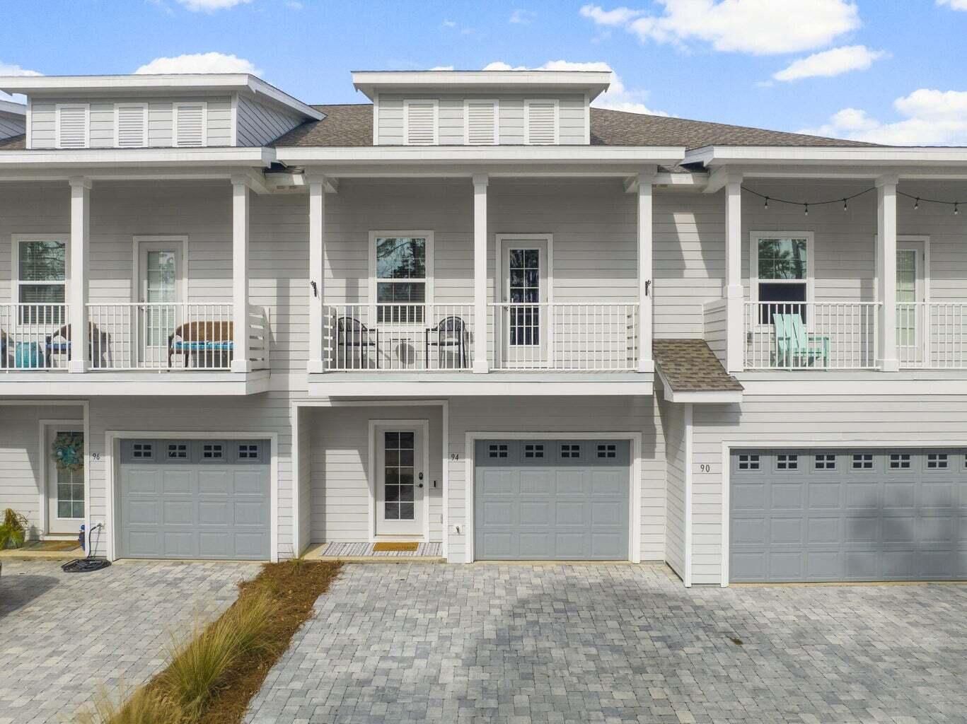 Kara Lake Townhomes - Residential