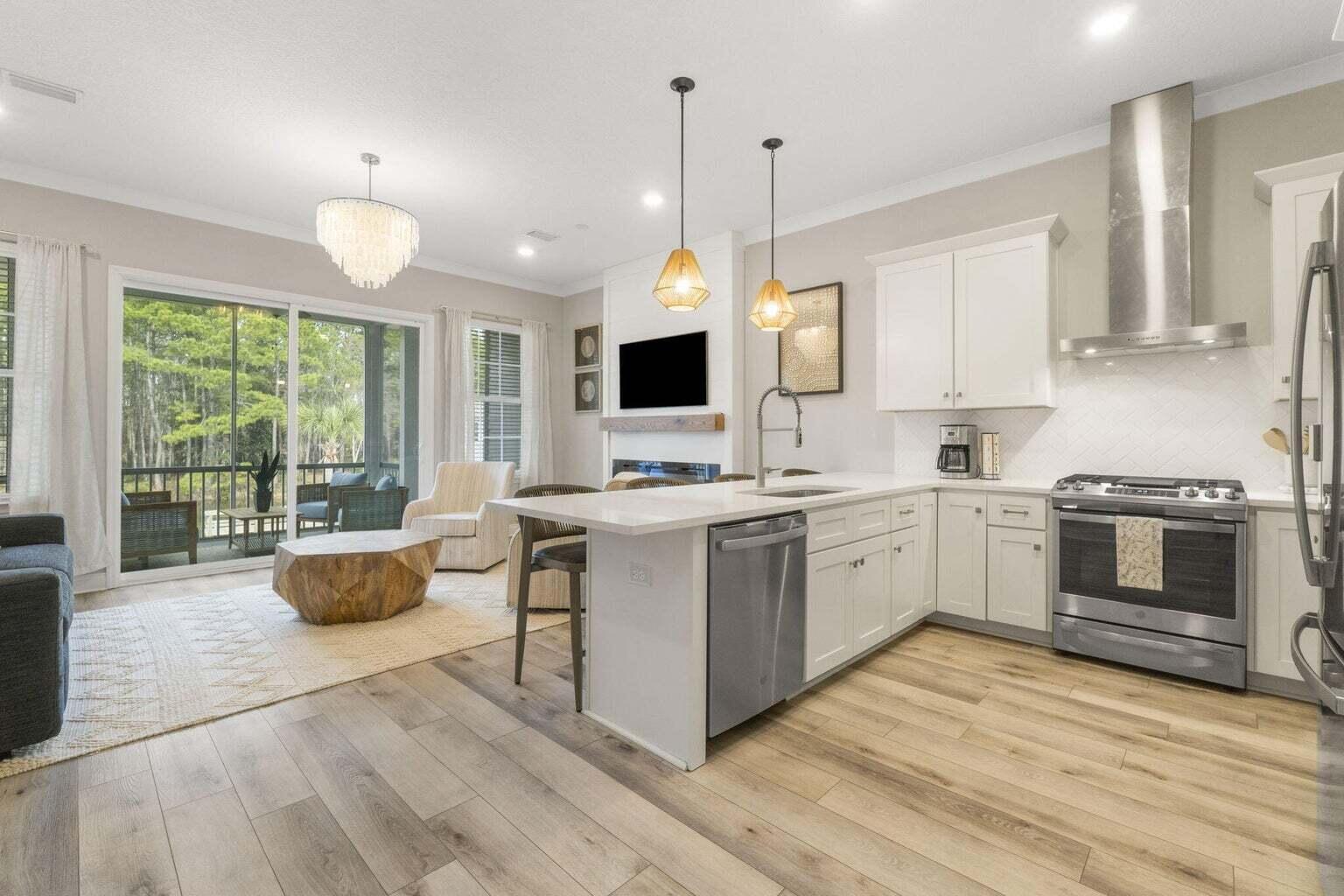 Kara Lake Townhomes - Residential