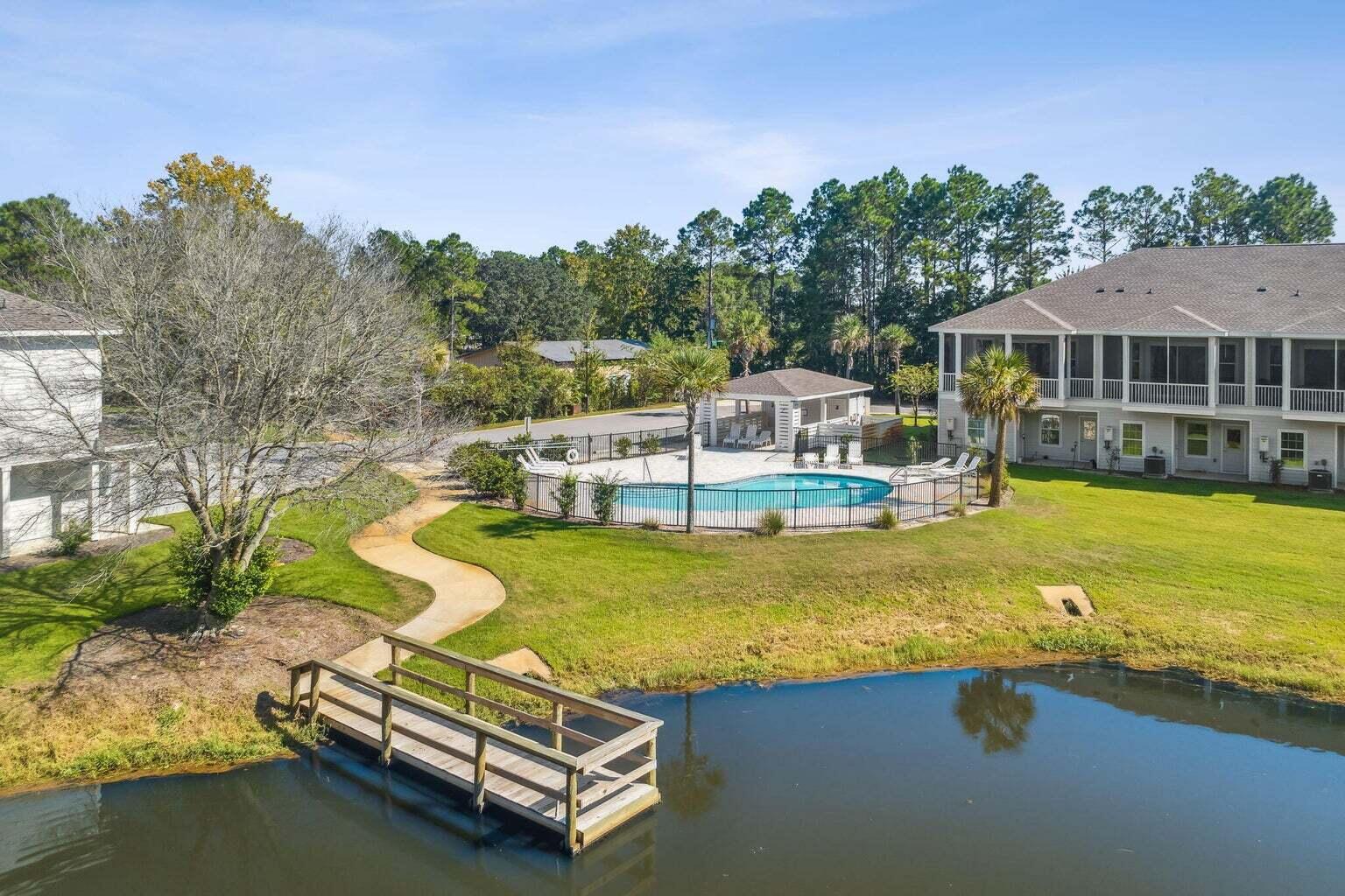 Kara Lake Townhomes - Residential
