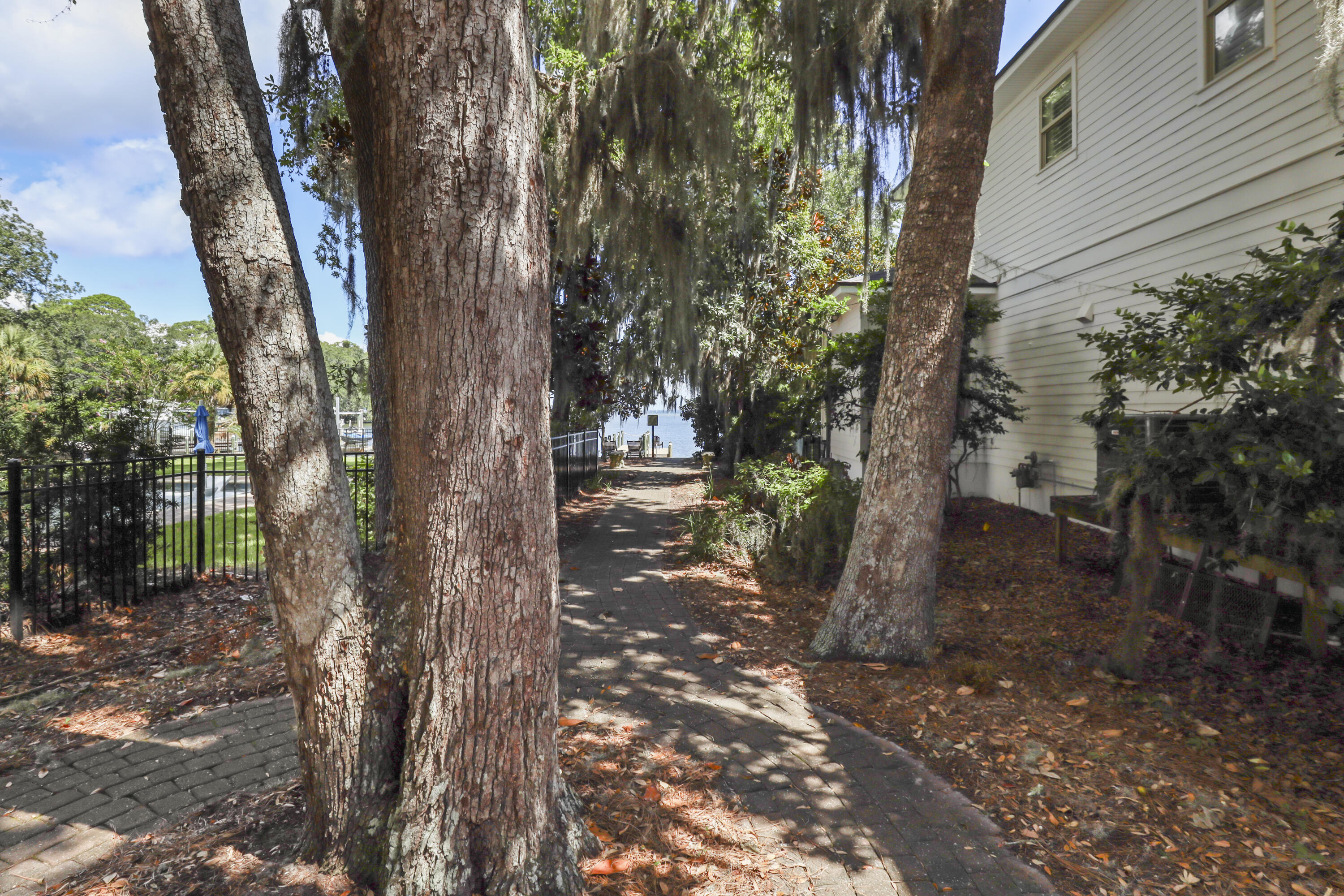 Sacred Oaks - Residential Lease