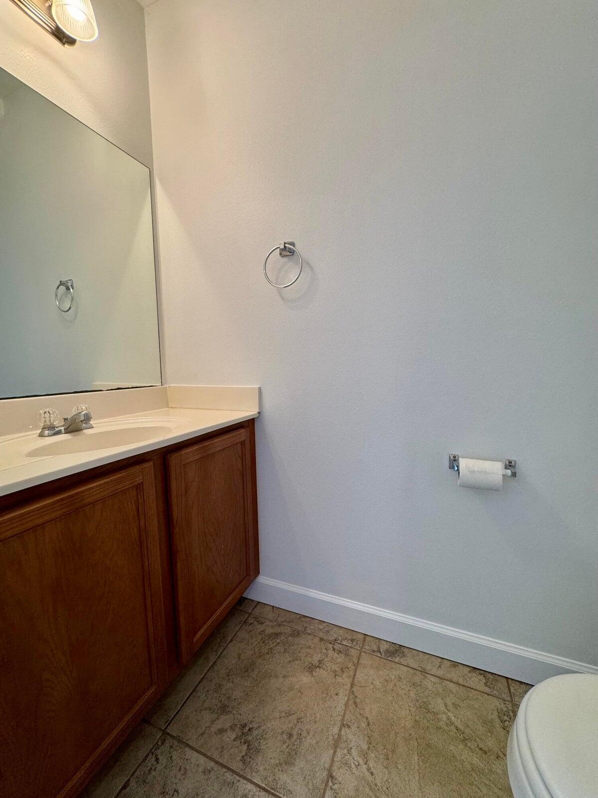 SHAY LIN T/H - Residential Lease