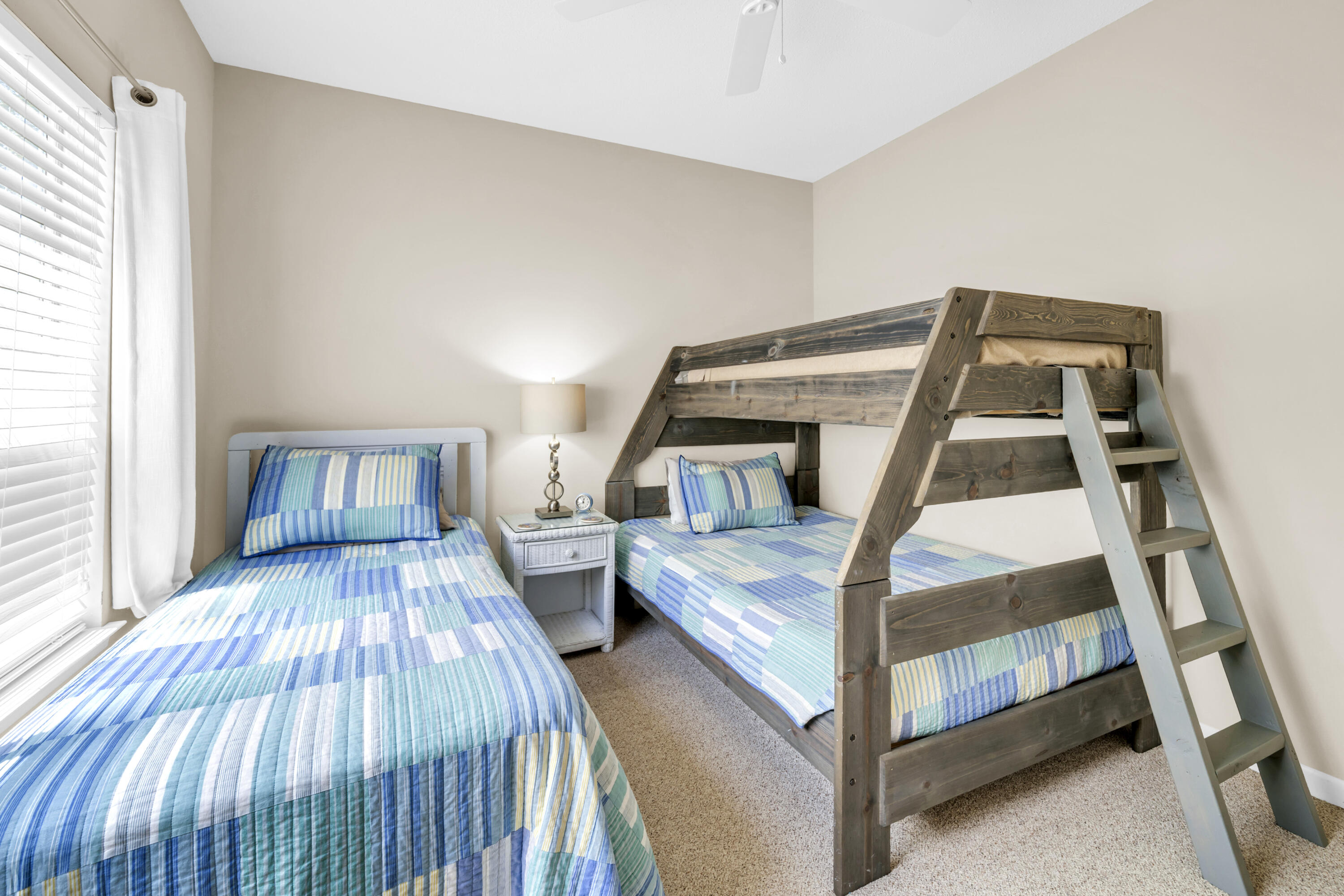 HIDDEN DUNES BEACH COTTAGES - Residential