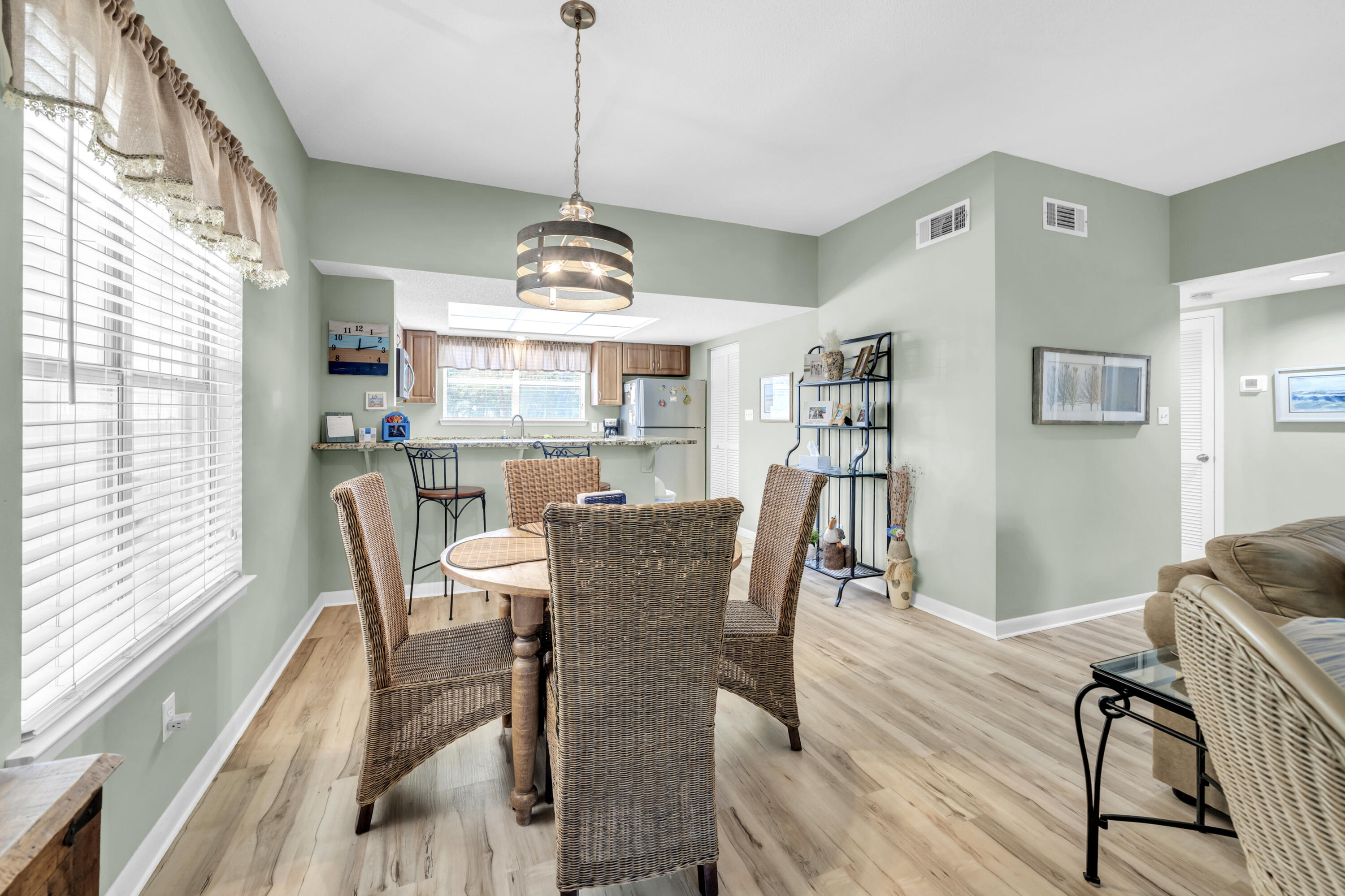 HIDDEN DUNES BEACH COTTAGES - Residential