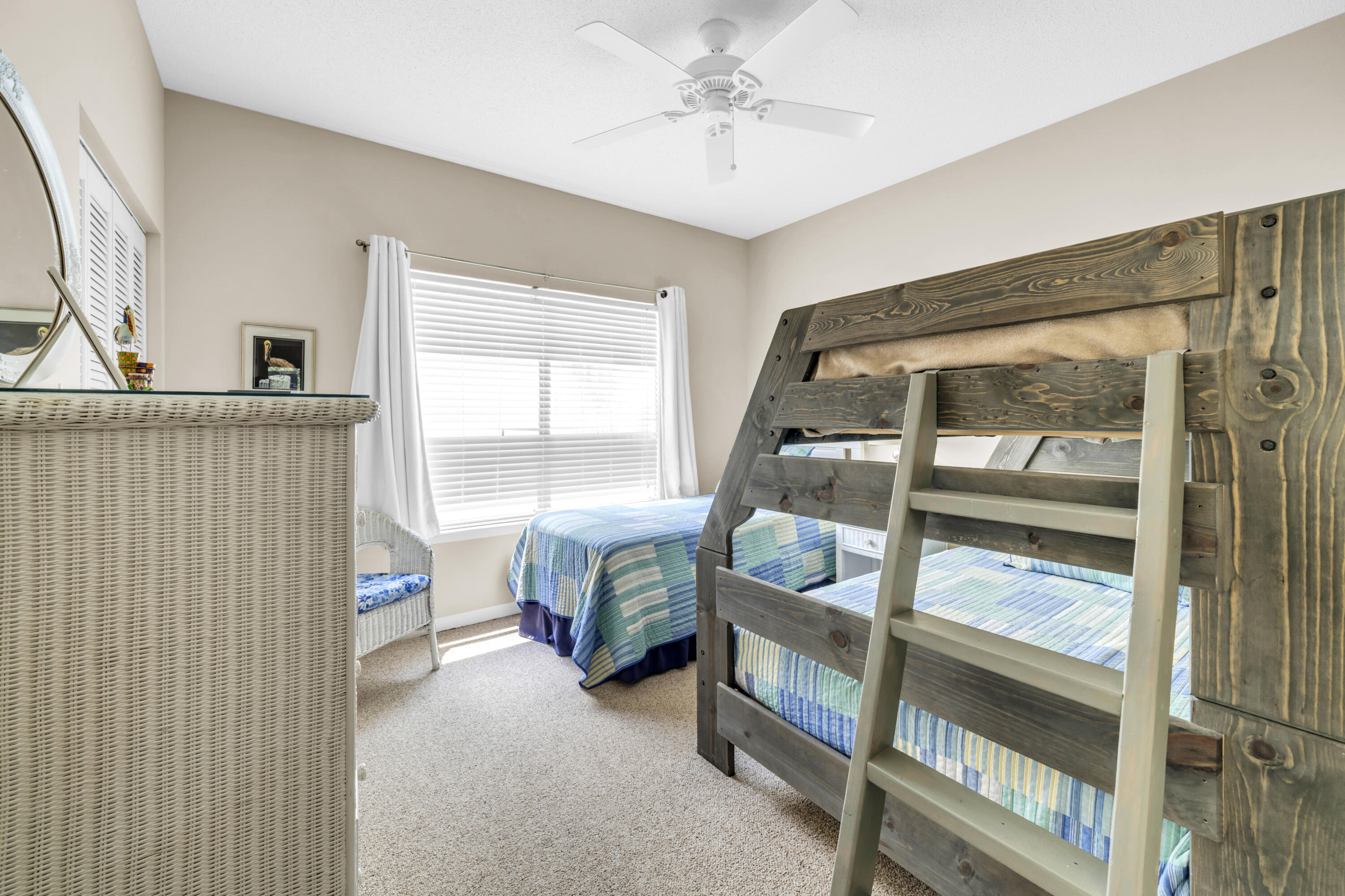 HIDDEN DUNES BEACH COTTAGES - Residential