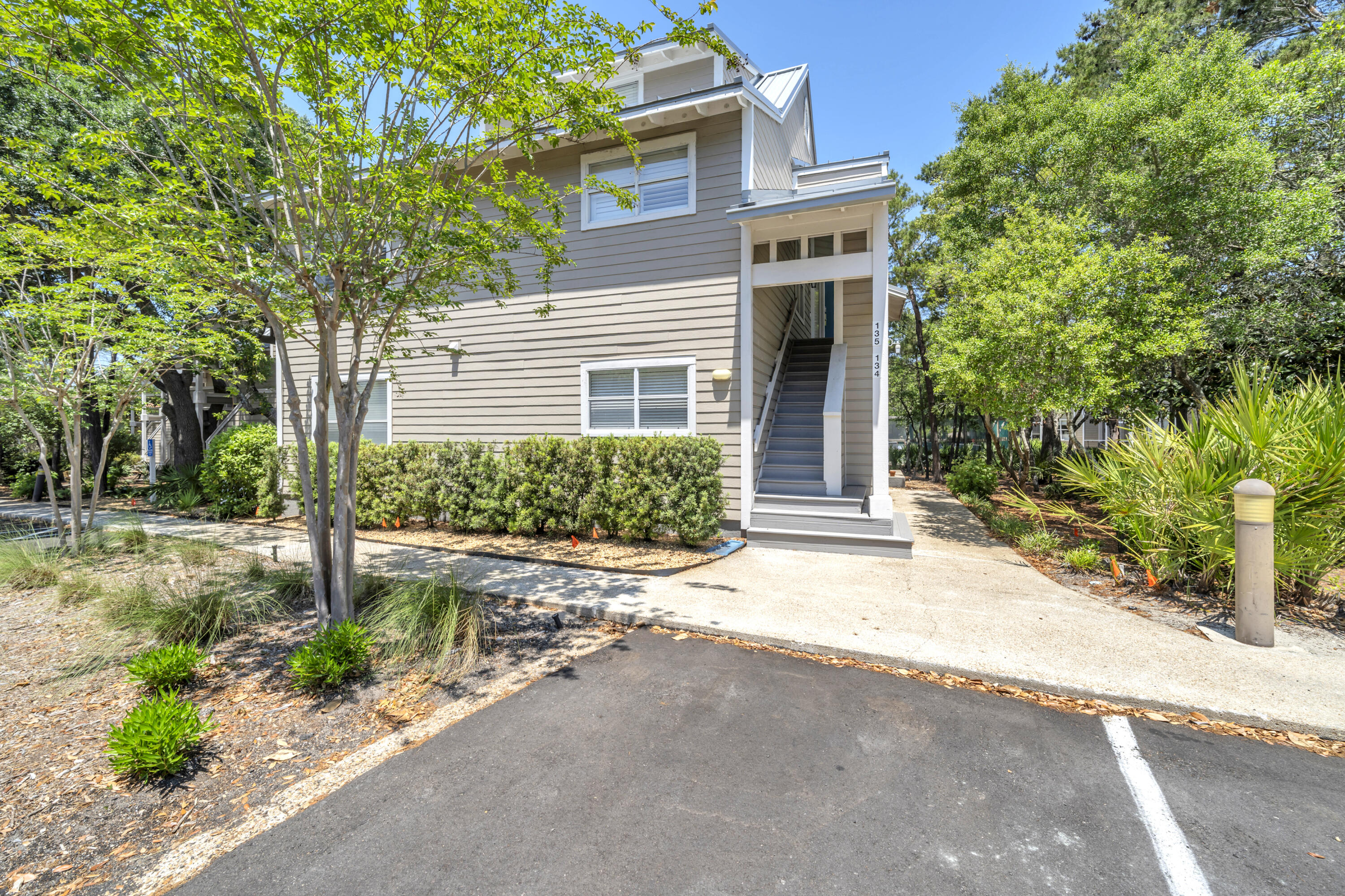 HIDDEN DUNES BEACH COTTAGES - Residential