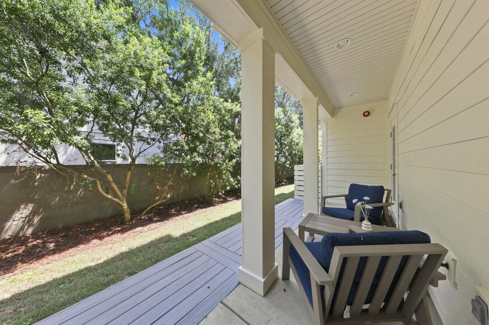 ONE TWENTY FIVE CRYSTAL BEACH DRIVE - Residential
