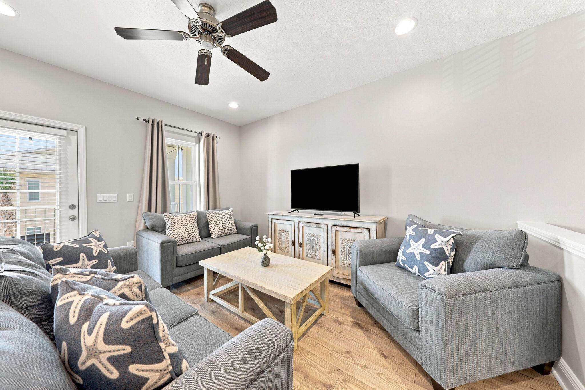 ONE TWENTY FIVE CRYSTAL BEACH DRIVE - Residential