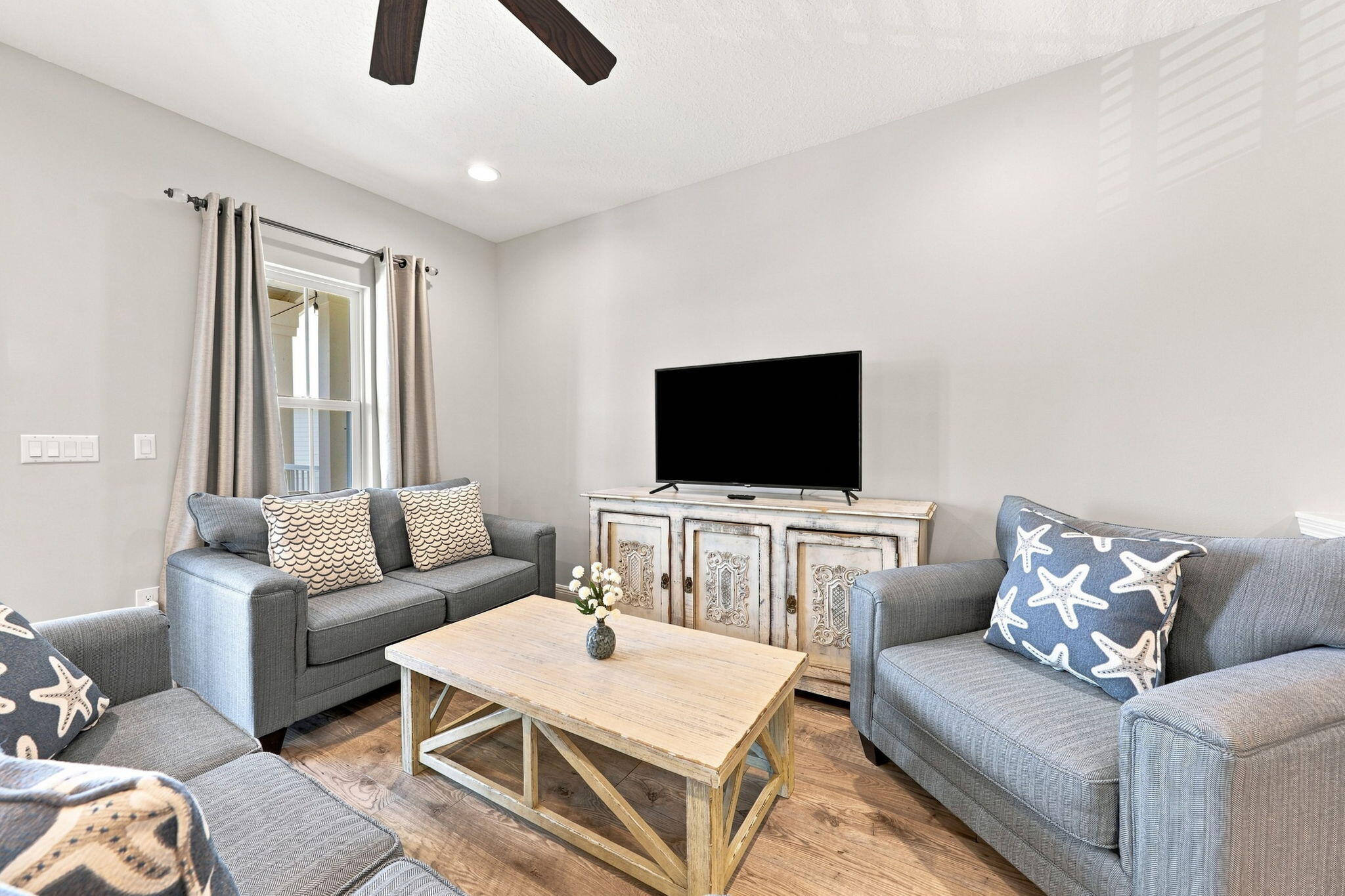 ONE TWENTY FIVE CRYSTAL BEACH DRIVE - Residential