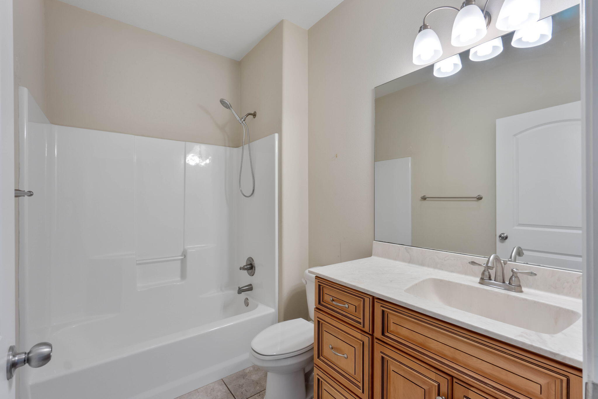 TOM KING ESTATES - Residential