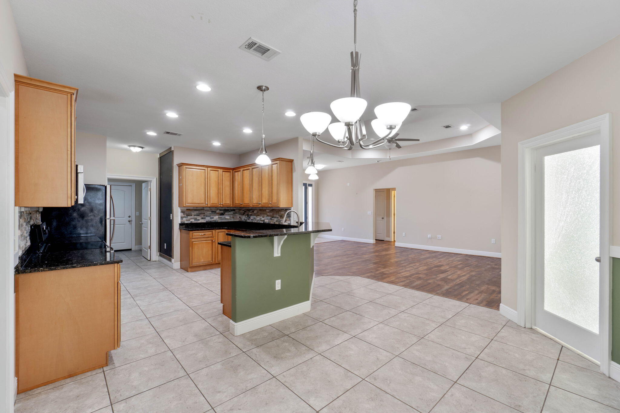 TOM KING ESTATES - Residential