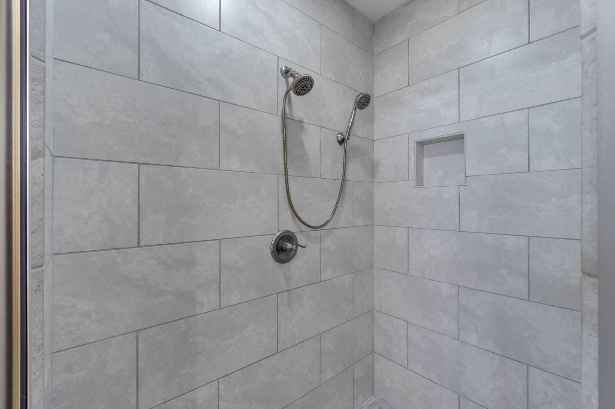 TOM KING ESTATES - Residential