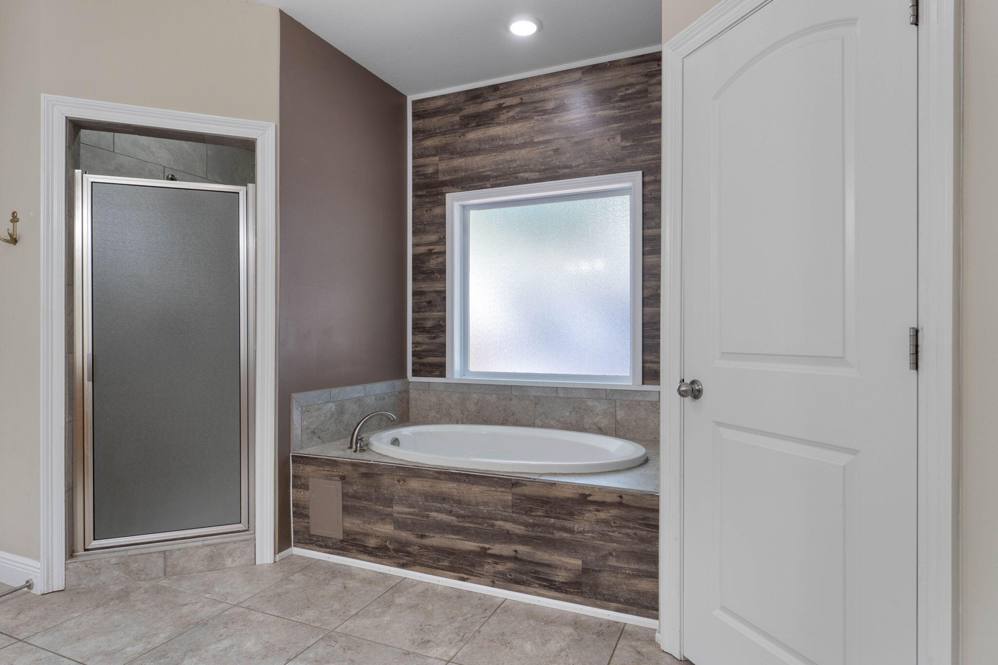 TOM KING ESTATES - Residential