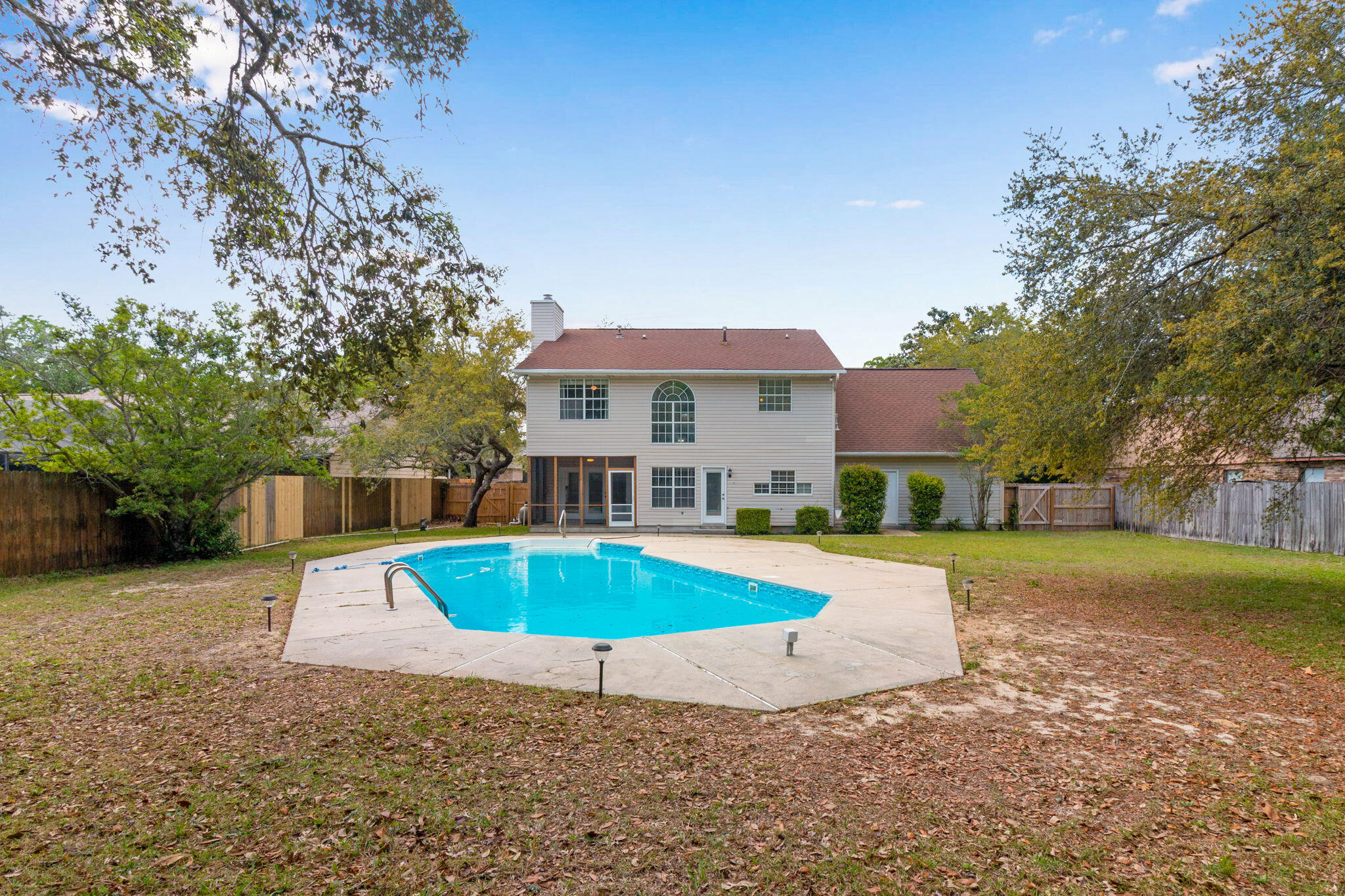 NATURES TRAIL - Residential Lease